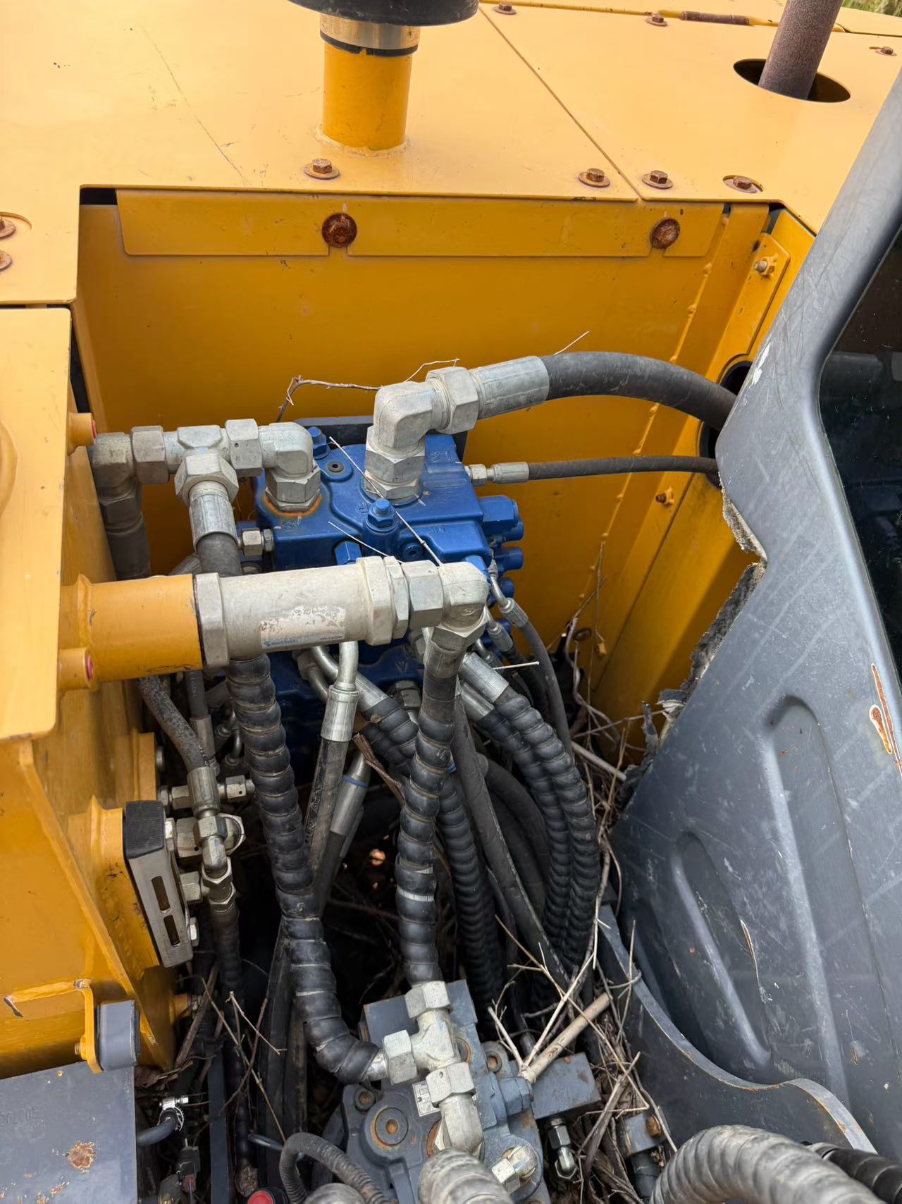 Buy XCMG XE75C Used Excavator / 6 Buy XCMG XE75C Used Excavator / 6