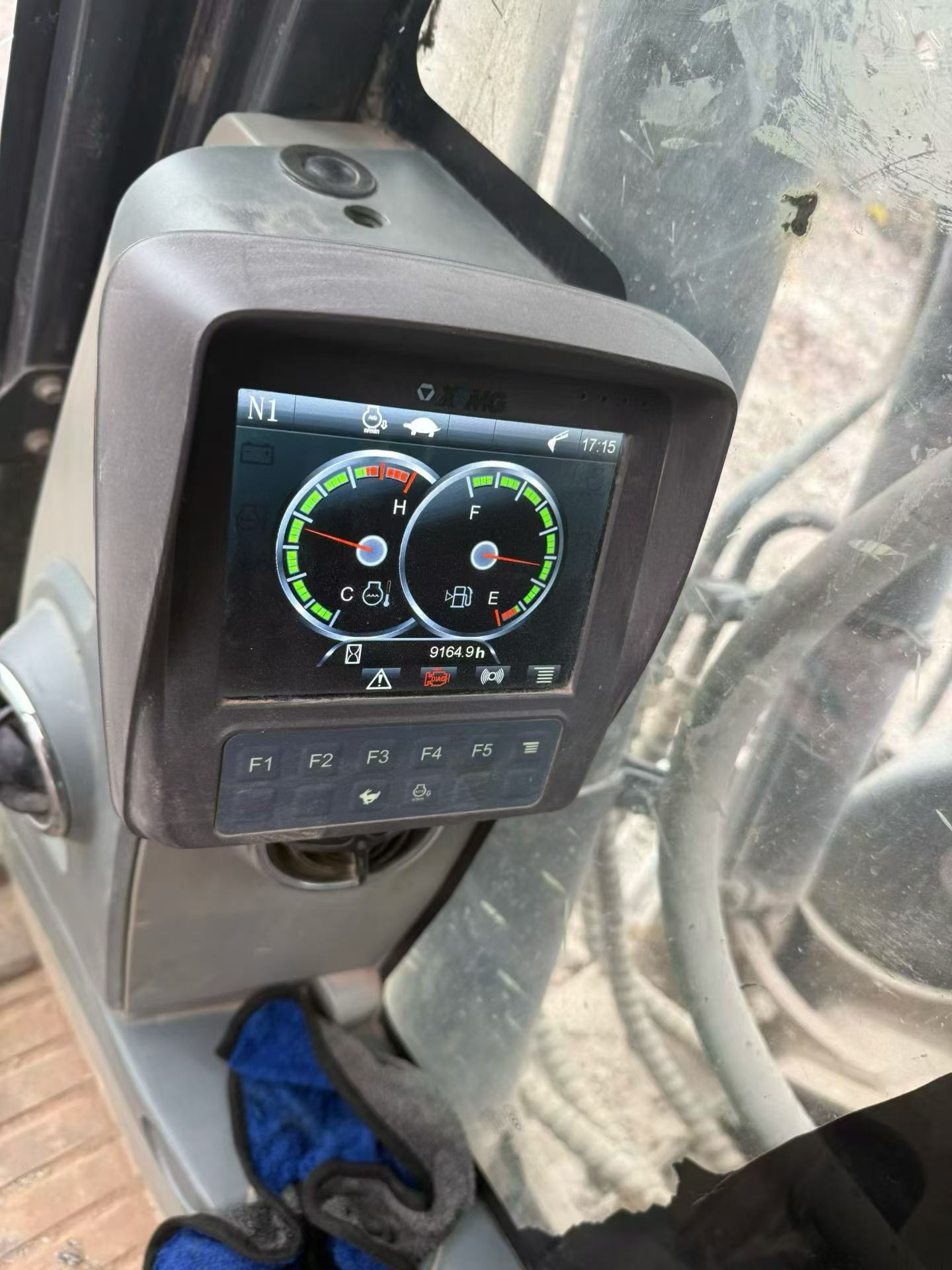 Buy XCMG XE135B Used Excavator / 8