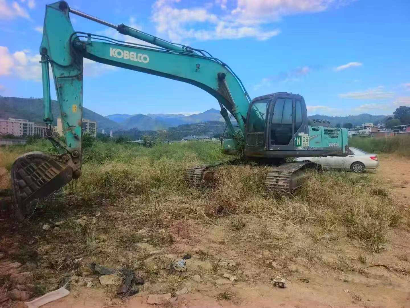 Buy Kobelco SK260 Used Excavator / 1