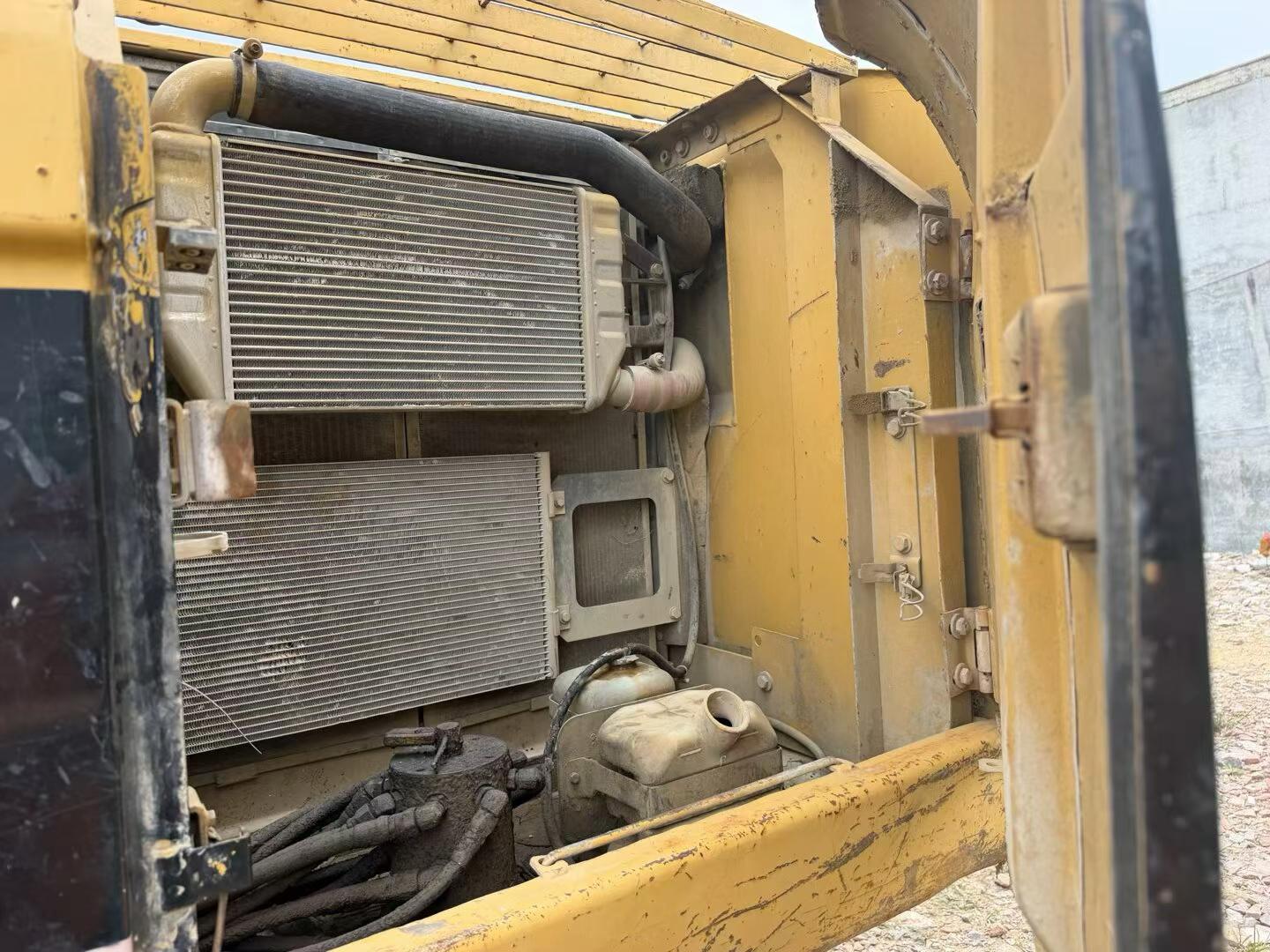 Buy Caterpillar 320C Used Excavator / 5 Buy Caterpillar 320C Used Excavator / 5