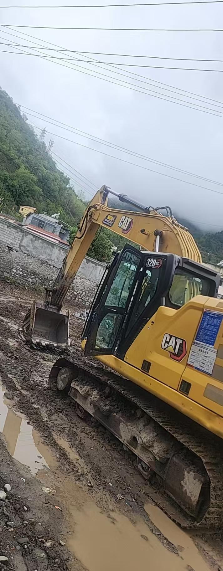 Buy Caterpillar 320A Used Excavator / 4 Buy Caterpillar 320A Used Excavator / 4