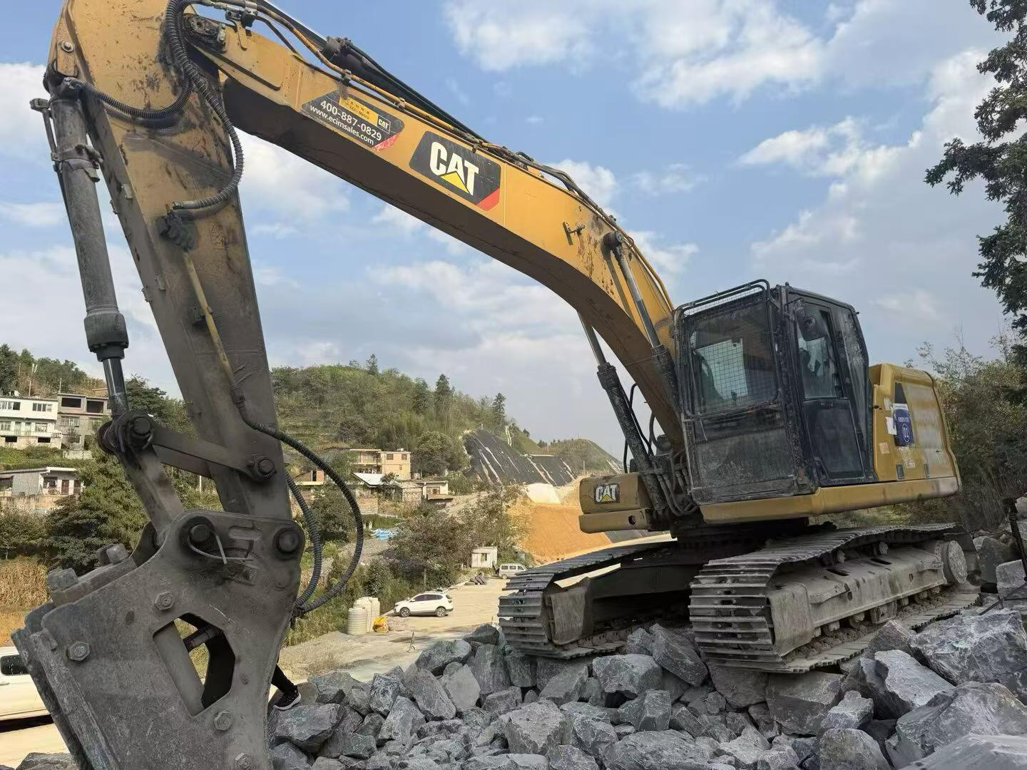 Buy Caterpillar 320A Used Excavator / 5