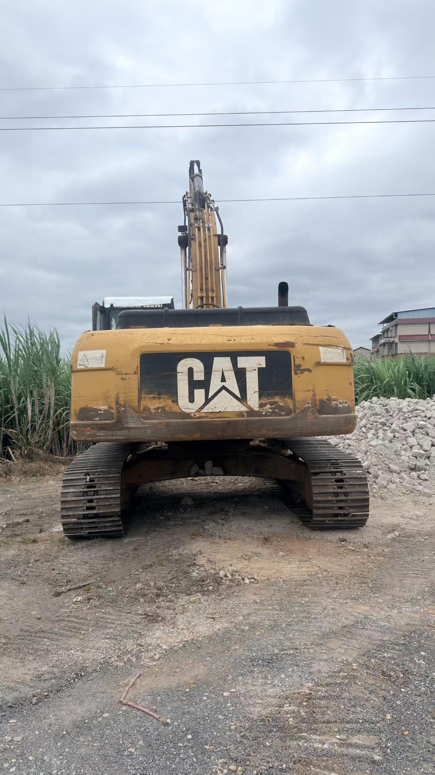 Buy Caterpillar 324D Used Excavator / 2