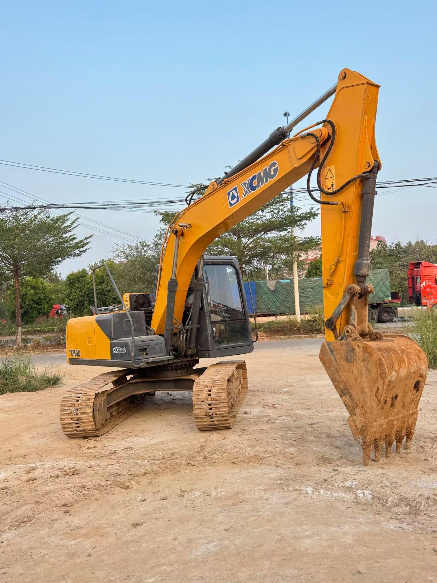 Buy XCMG XE150 Used Excavator / 3