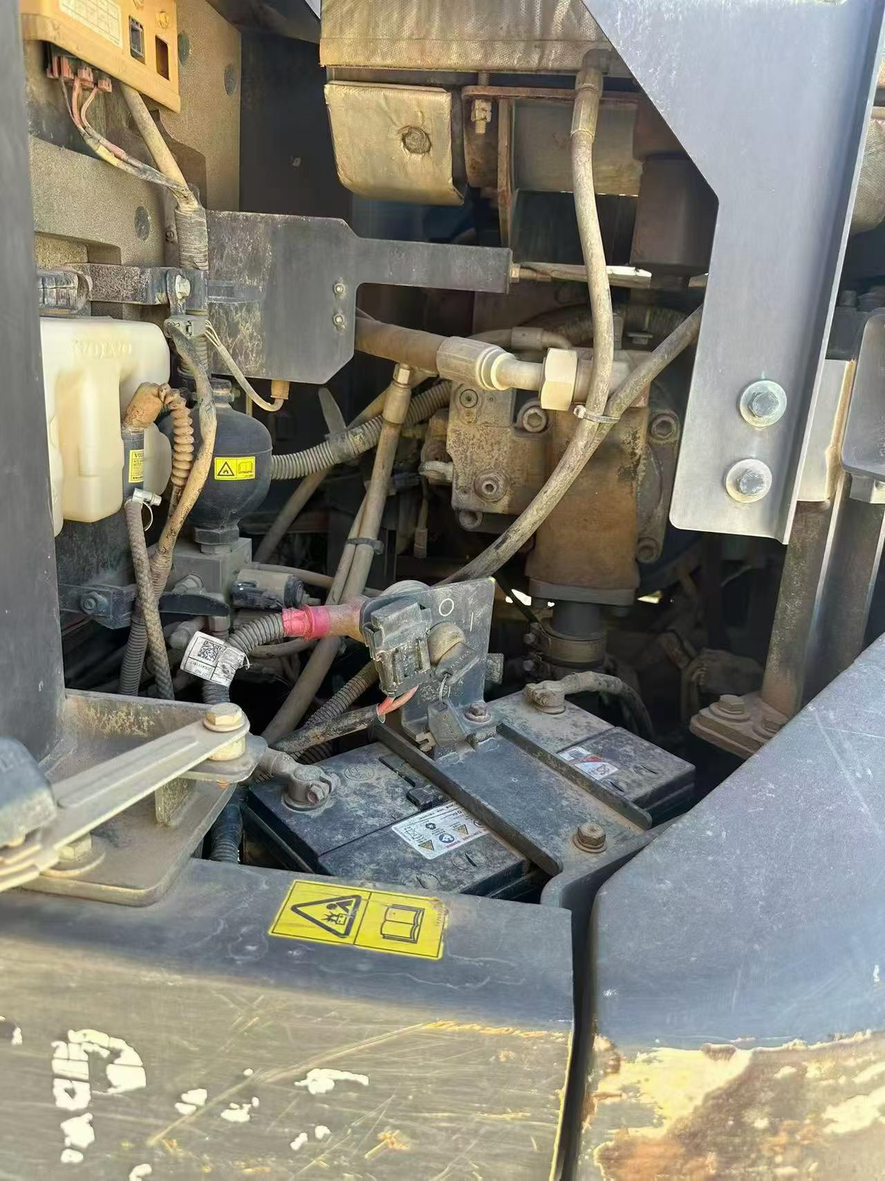 Buy Volvo EC75D Used Excavator / 5 Buy Volvo EC75D Used Excavator / 5