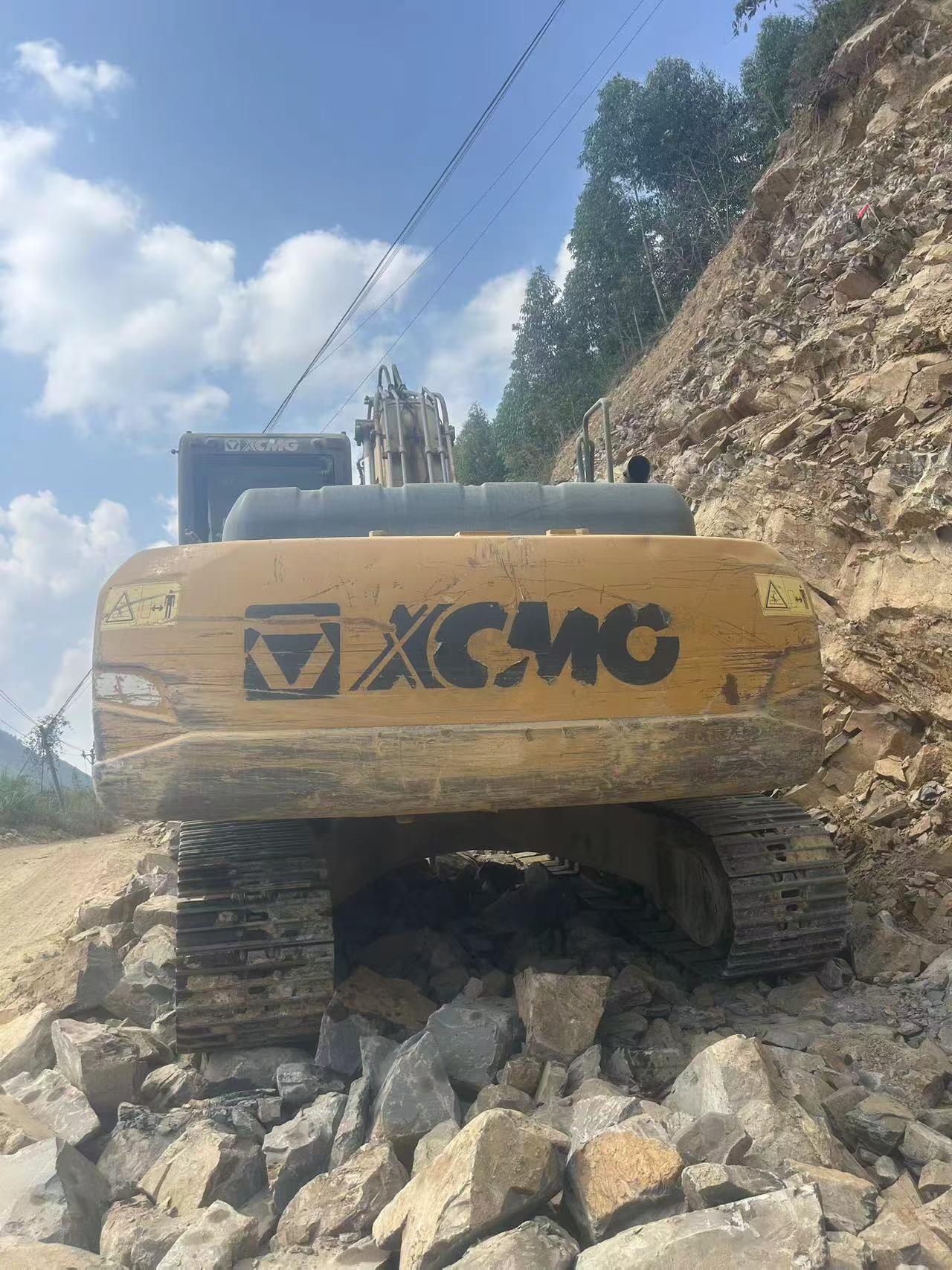 Buy XCMG XE215 Used Excavator / 6