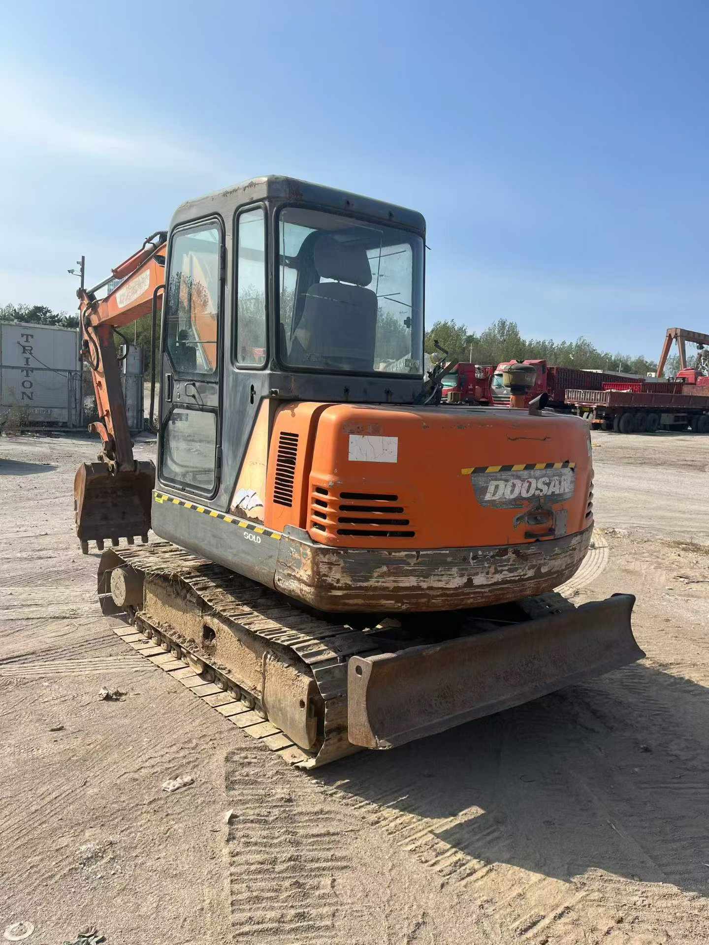 Buy Doosan DH55 Used Excavator / 1