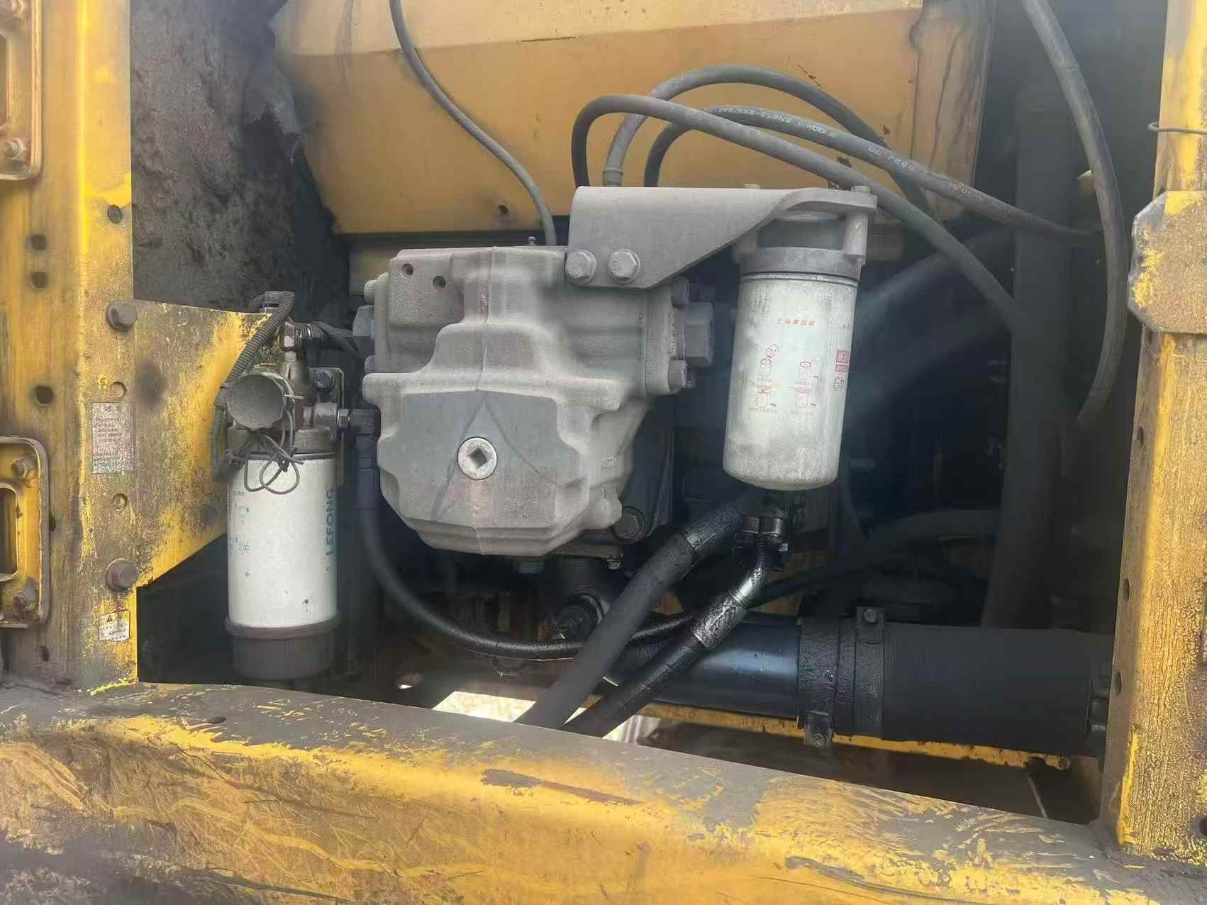 Buy Komatsu PC200-8 Used Excavator / 3