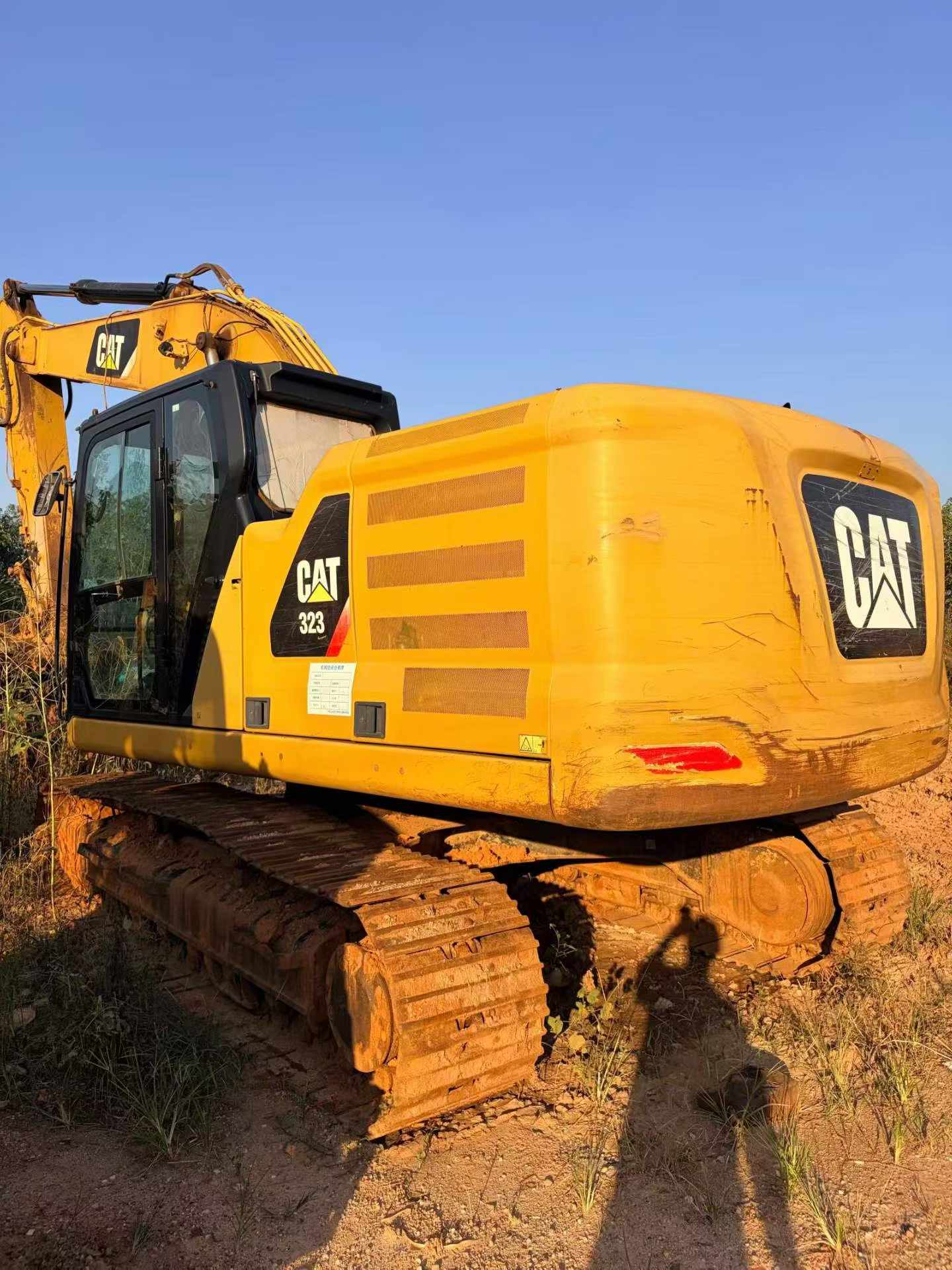 Buy Caterpillar 323 Used Excavator / 5 Buy Caterpillar 323 Used Excavator / 5