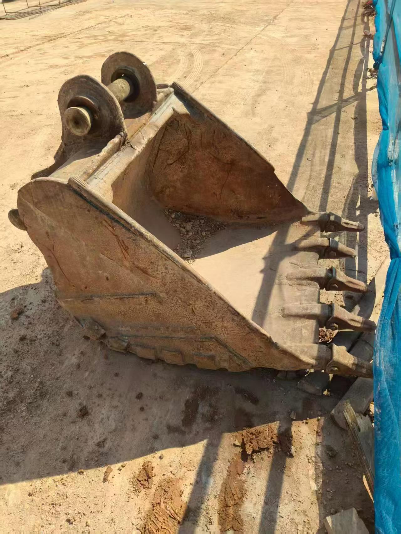 Buy XCMG XE200 Used Excavator / 1