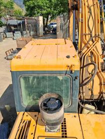 Buy Hyundai R215VS Used Excavator / 3 Buy Hyundai R215VS Used Excavator / 3