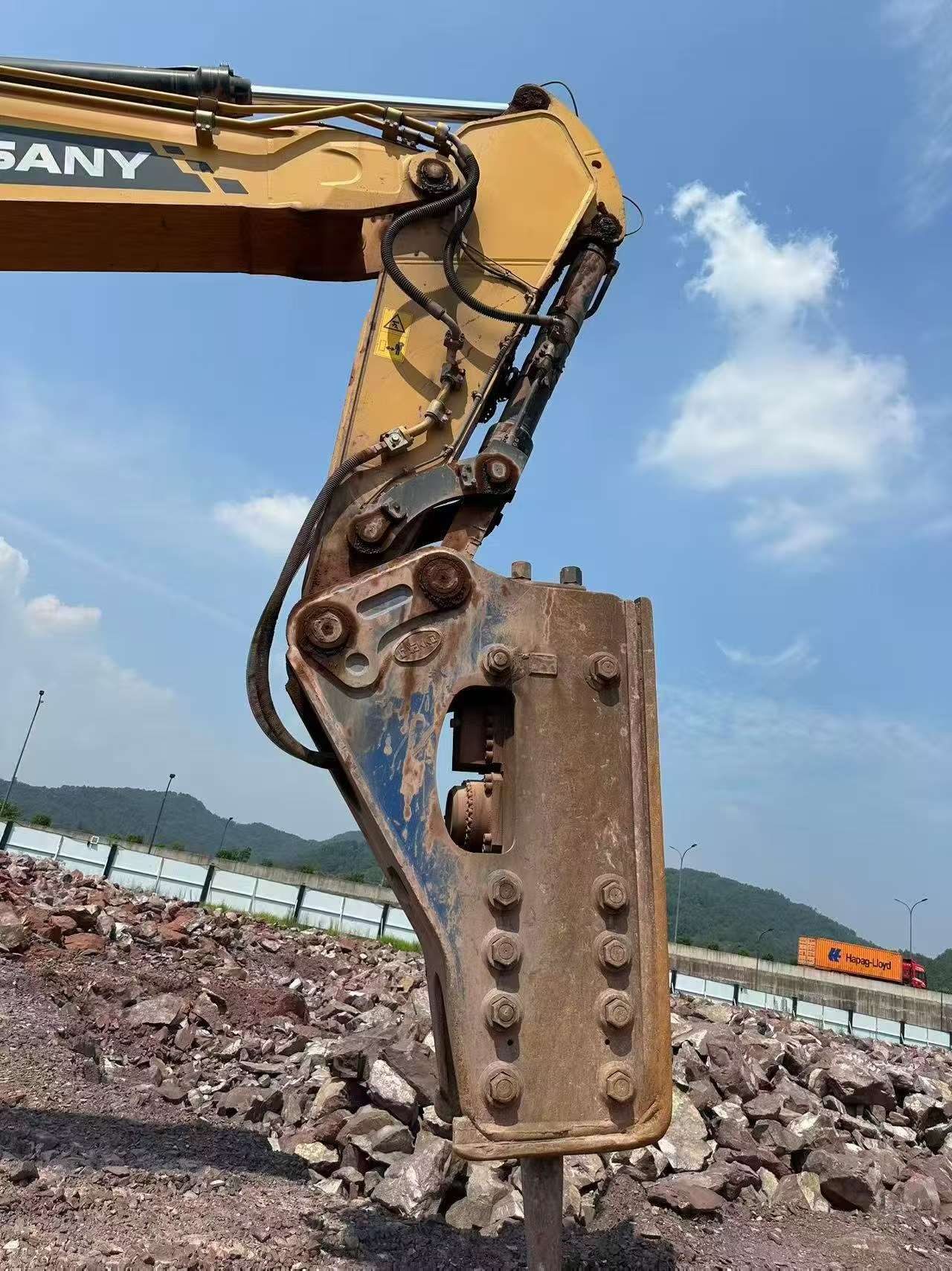 Buy Sany SY650H Used Excavator / 5 Buy Sany SY650H Used Excavator / 5