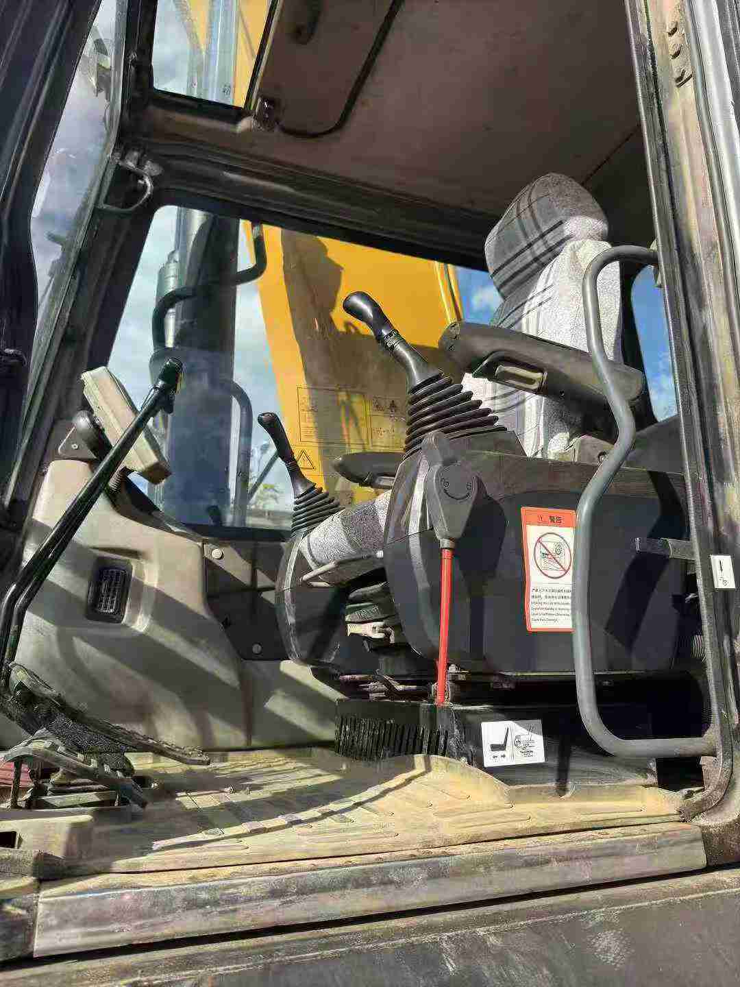 شراء حفارة Sany SY305H مستعملة / 2