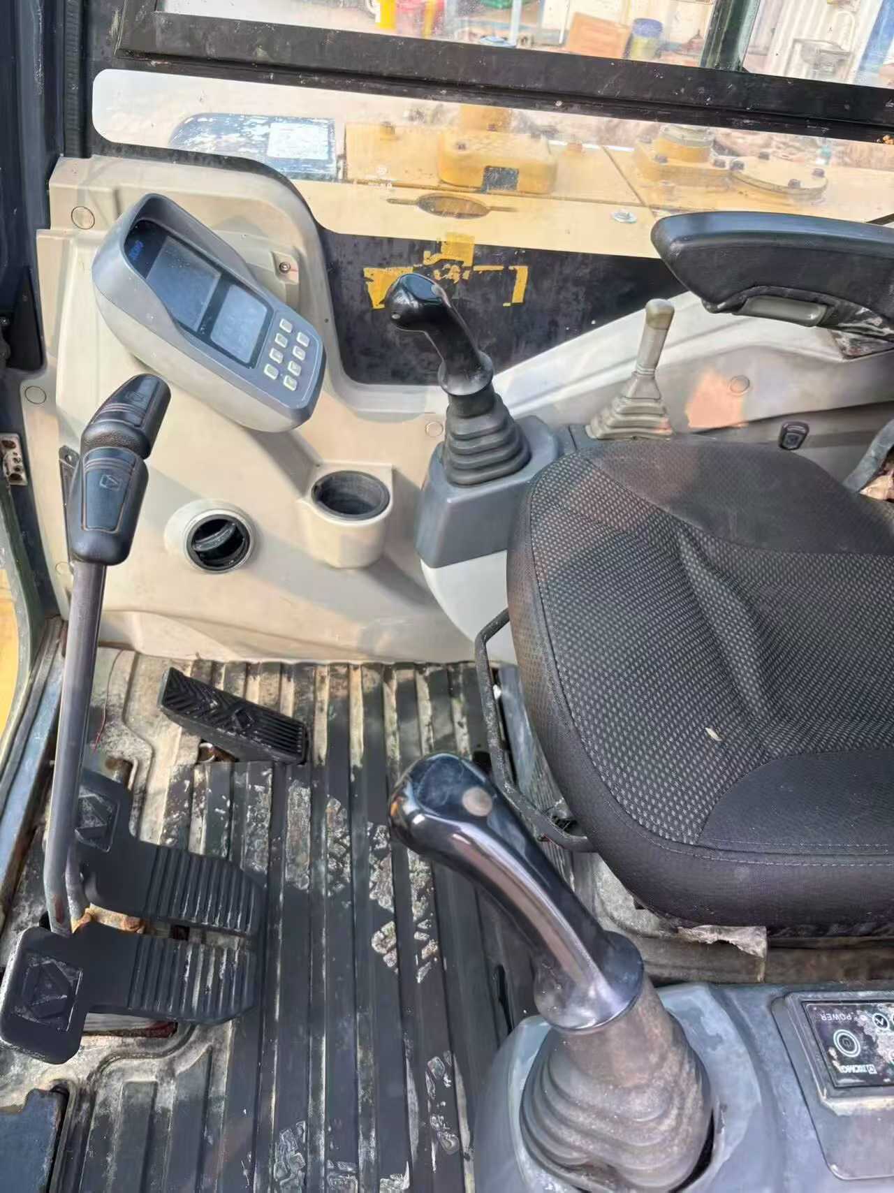 Buy XCMG XE60 Used Excavator / 9