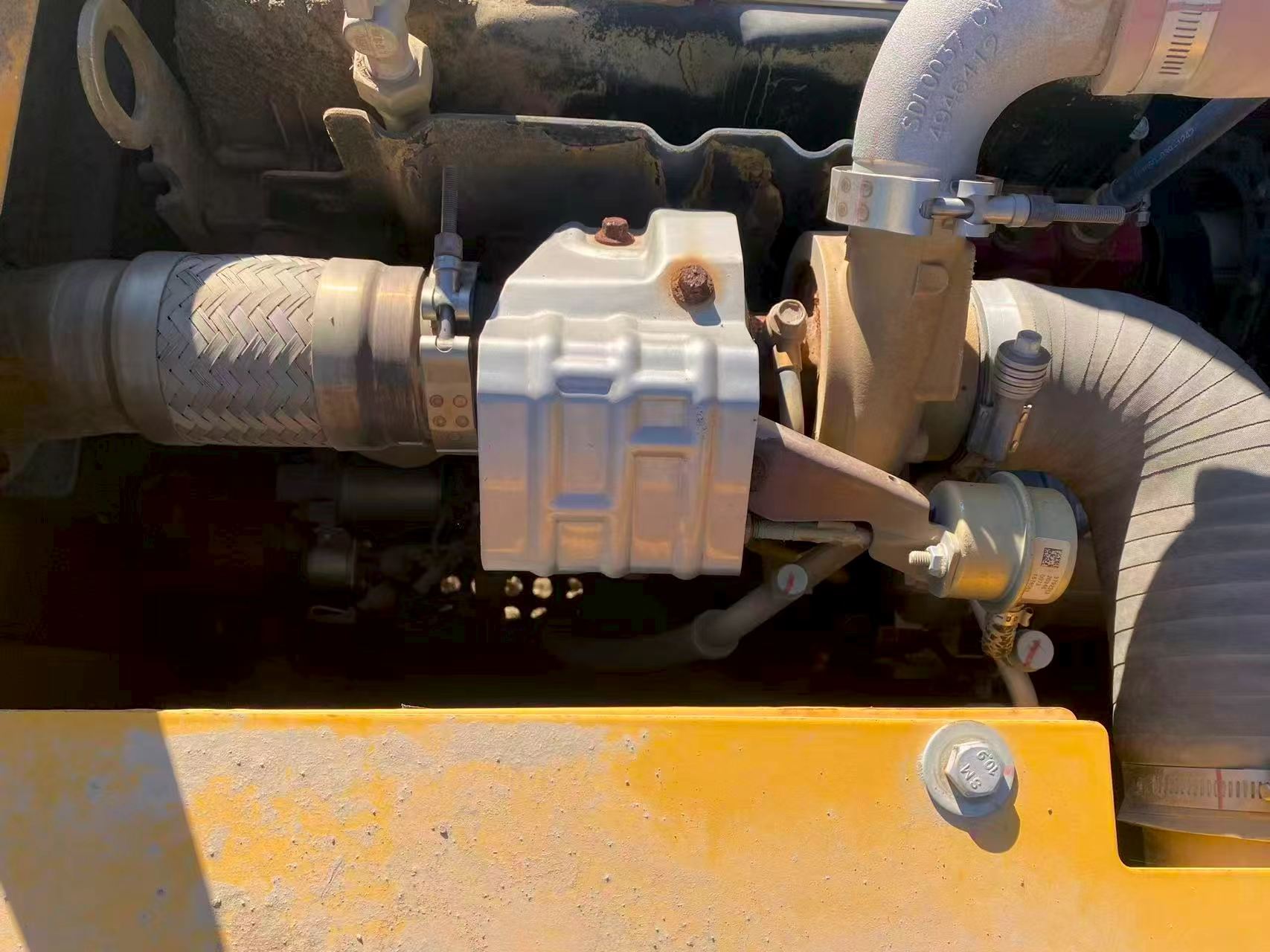 شراء حفارة XCMG XE155D مستعملة / 4