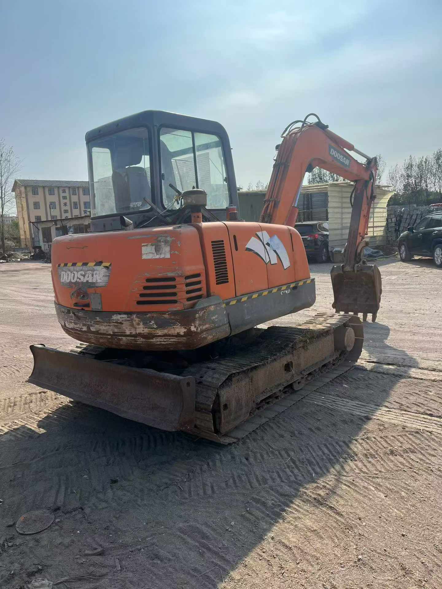 Buy Doosan DH55 Used Excavator / 2 Buy Doosan DH55 Used Excavator / 2