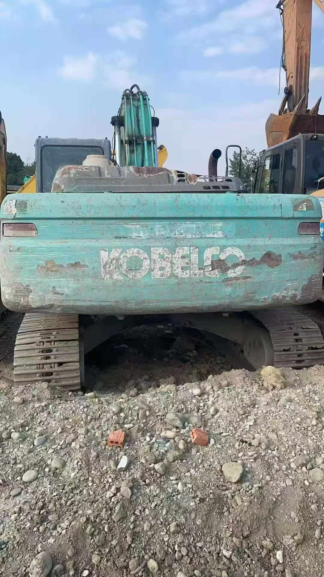 Buy Kobelco SK260 Used Excavator / 1