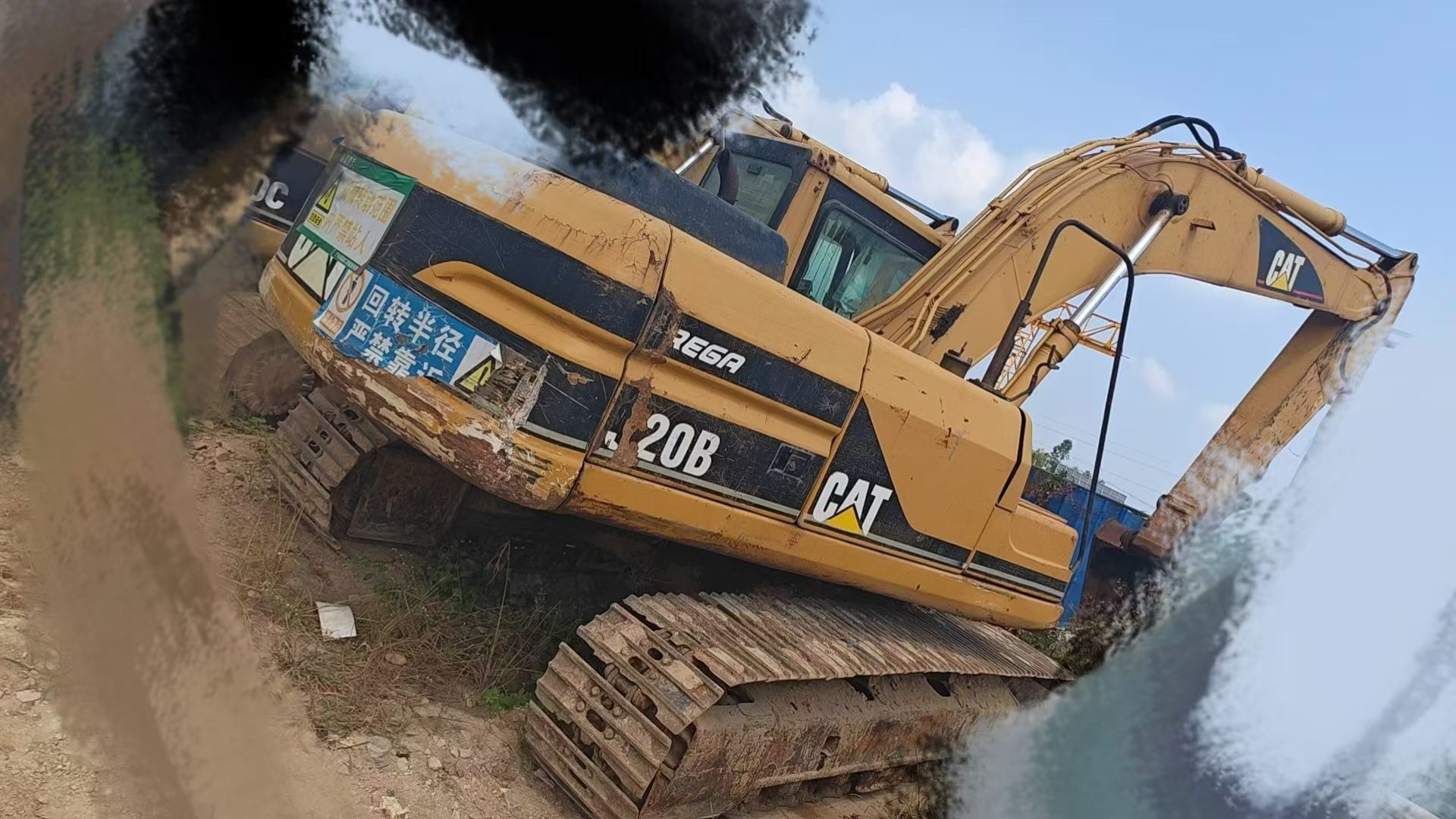 Buy Caterpillar 320B Used Excavator / 4