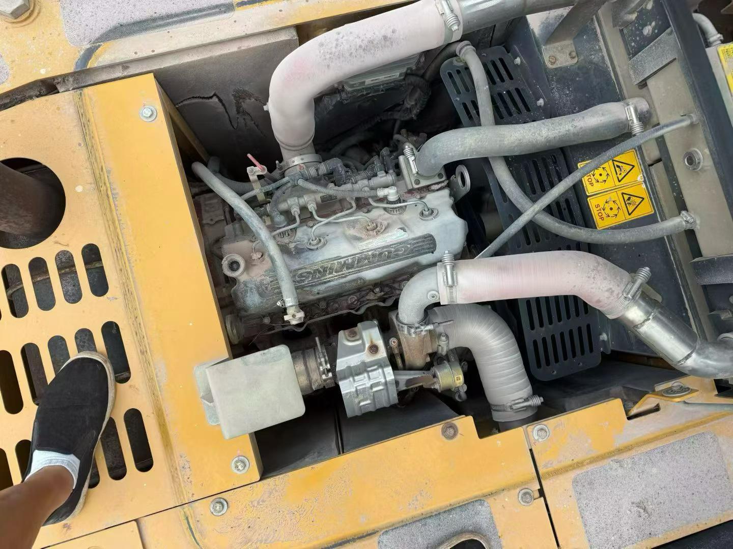 Buy XCMG XE135B Used Excavator / 5