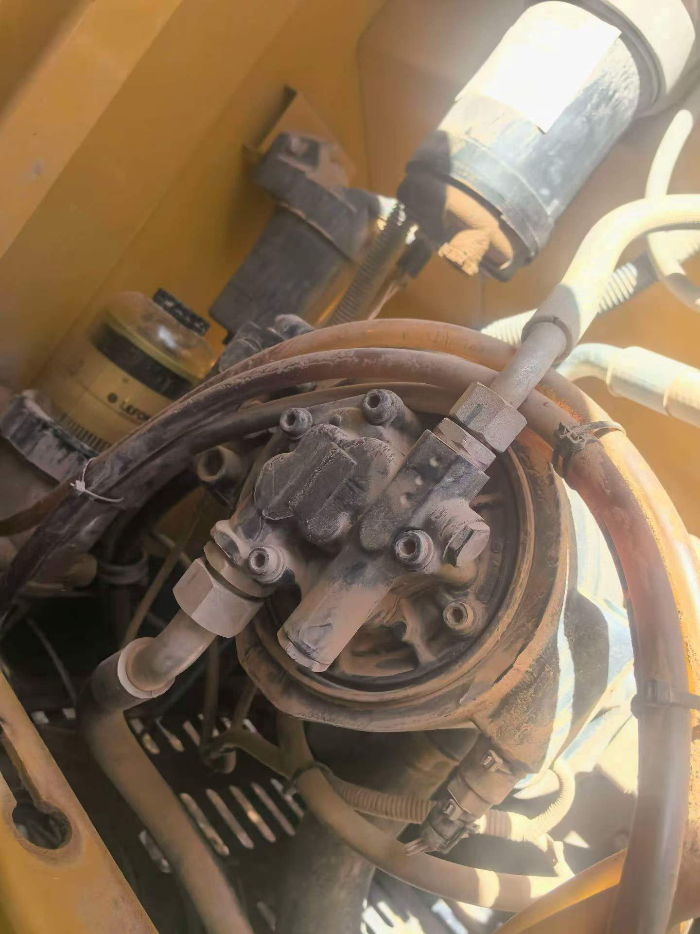 Buy XCMG XE245D Used Excavator / 2