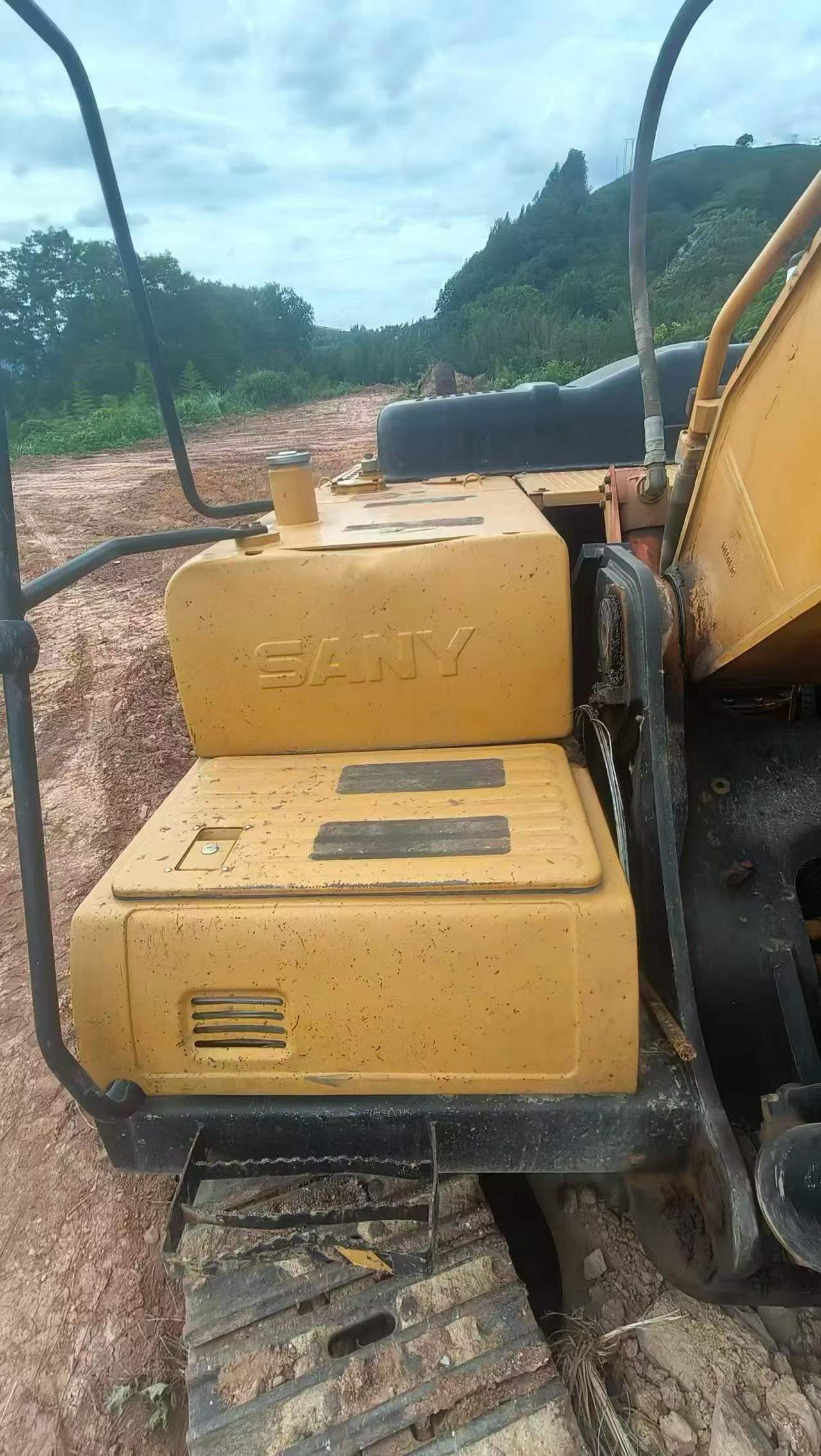 Buy Sany SY305C Used Excavator / 5 Buy Sany SY305C Used Excavator / 5