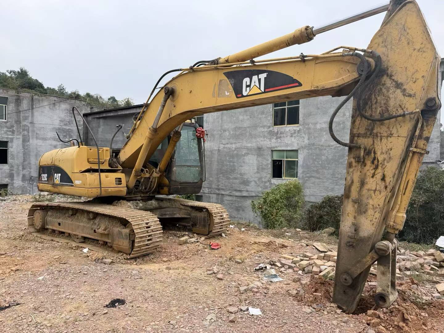 Buy Caterpillar 320C Used Excavator / 2 Buy Caterpillar 320C Used Excavator / 2