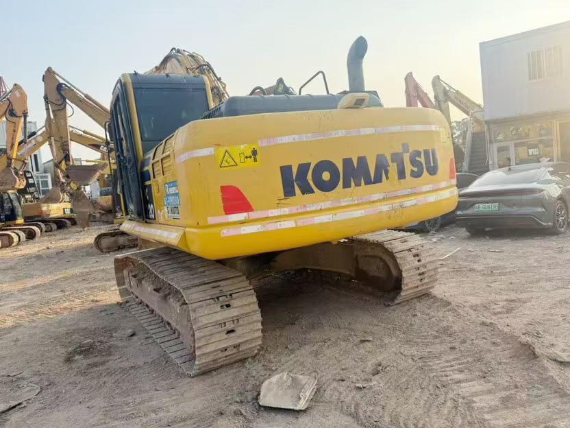 Buy Komatsu PC220-8 Used Excavator / 3 Buy Komatsu PC220-8 Used Excavator / 3