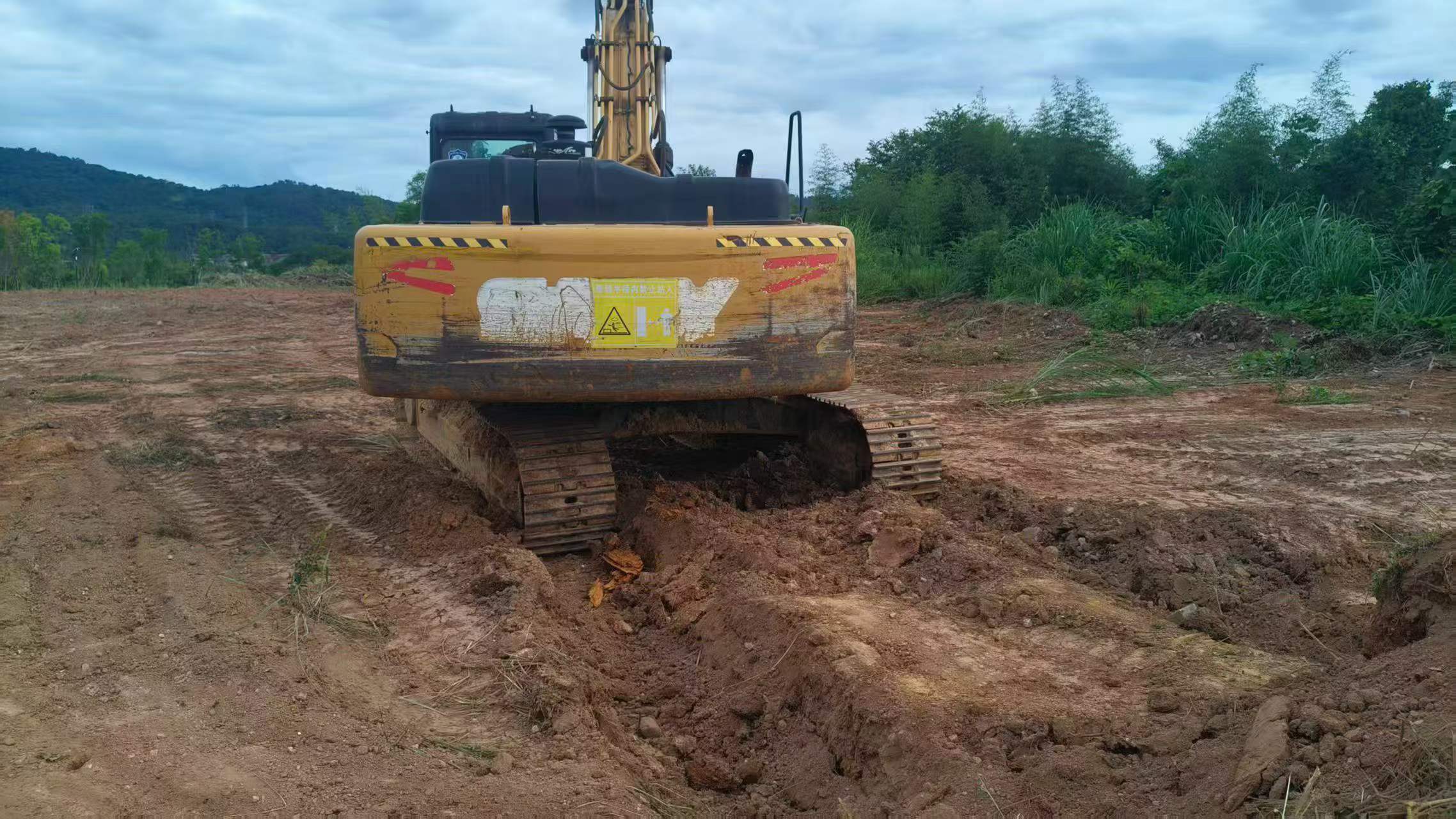 شراء Sany SY305C مستعمل حفارة