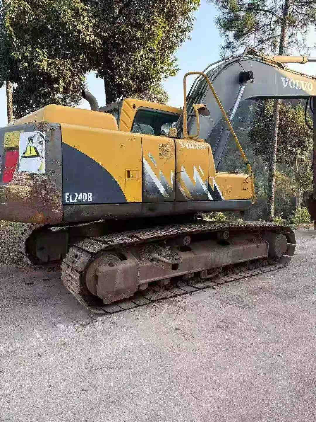 Buy Volvo EC210B Used Excavator / 2 Buy Volvo EC210B Used Excavator / 2