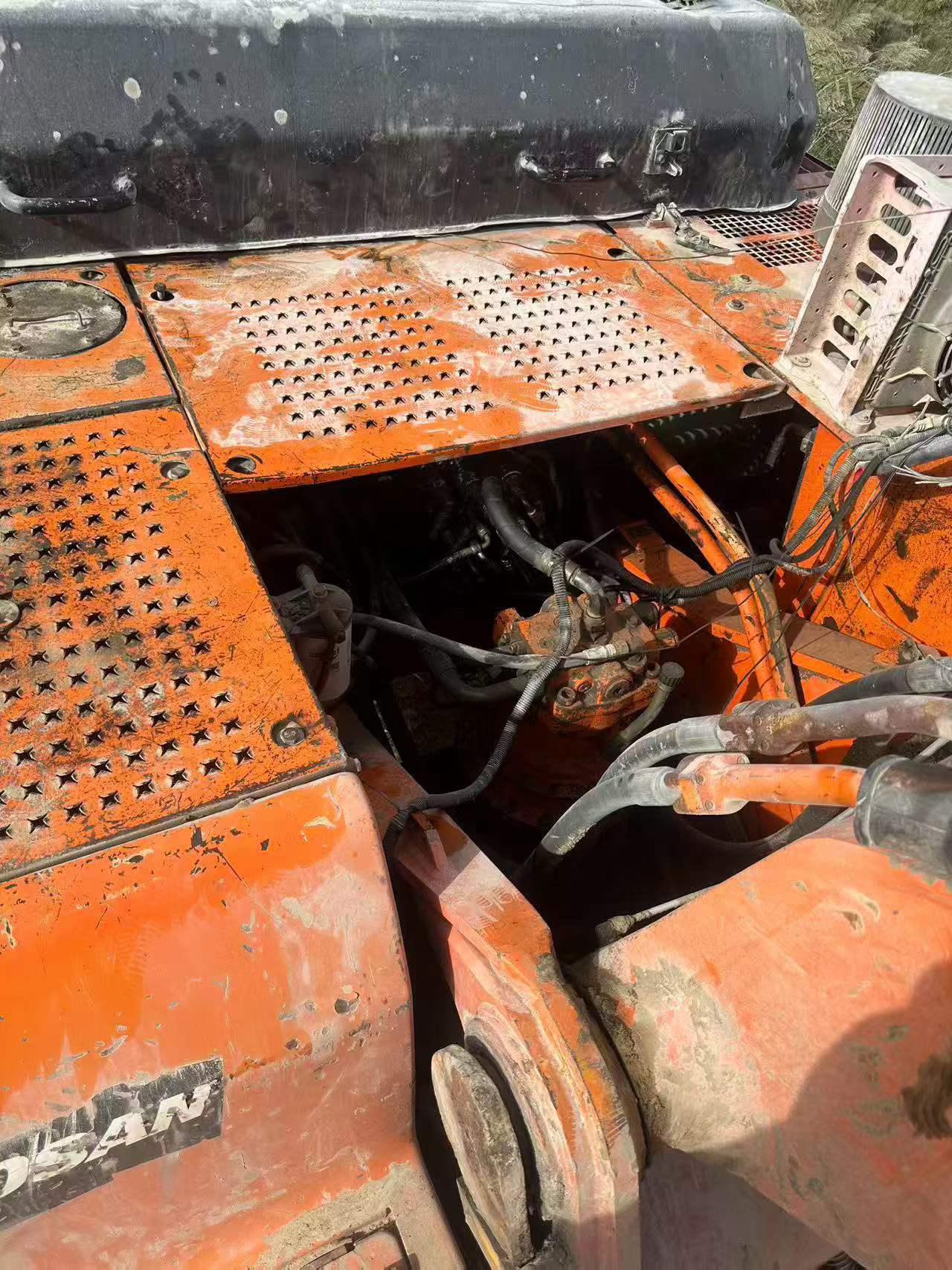 Buy Doosan DH300-7 Used Excavator / 7 Buy Doosan DH300-7 Used Excavator / 7
