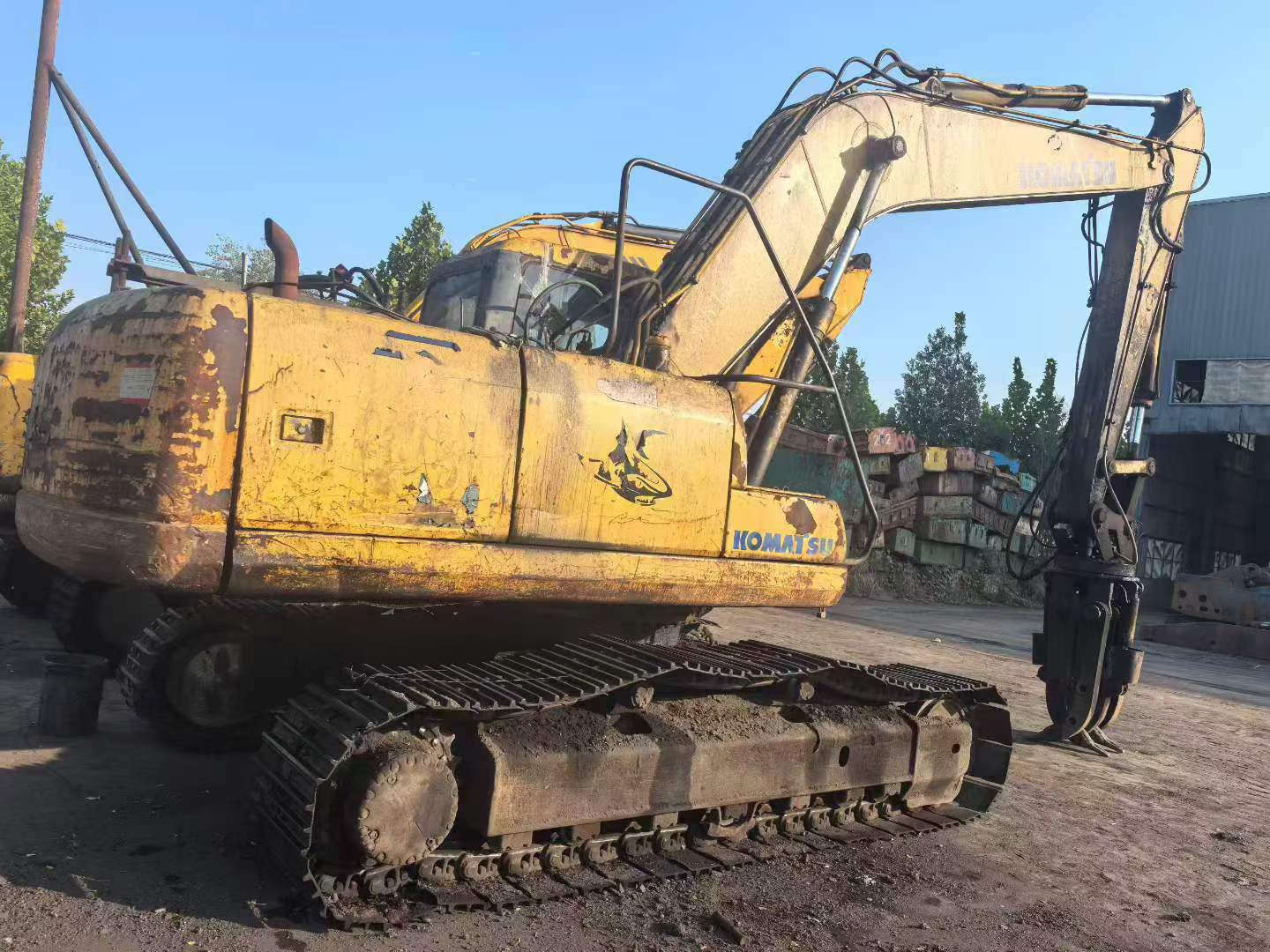 Buy Komatsu PC200-7 Used Excavator / 1