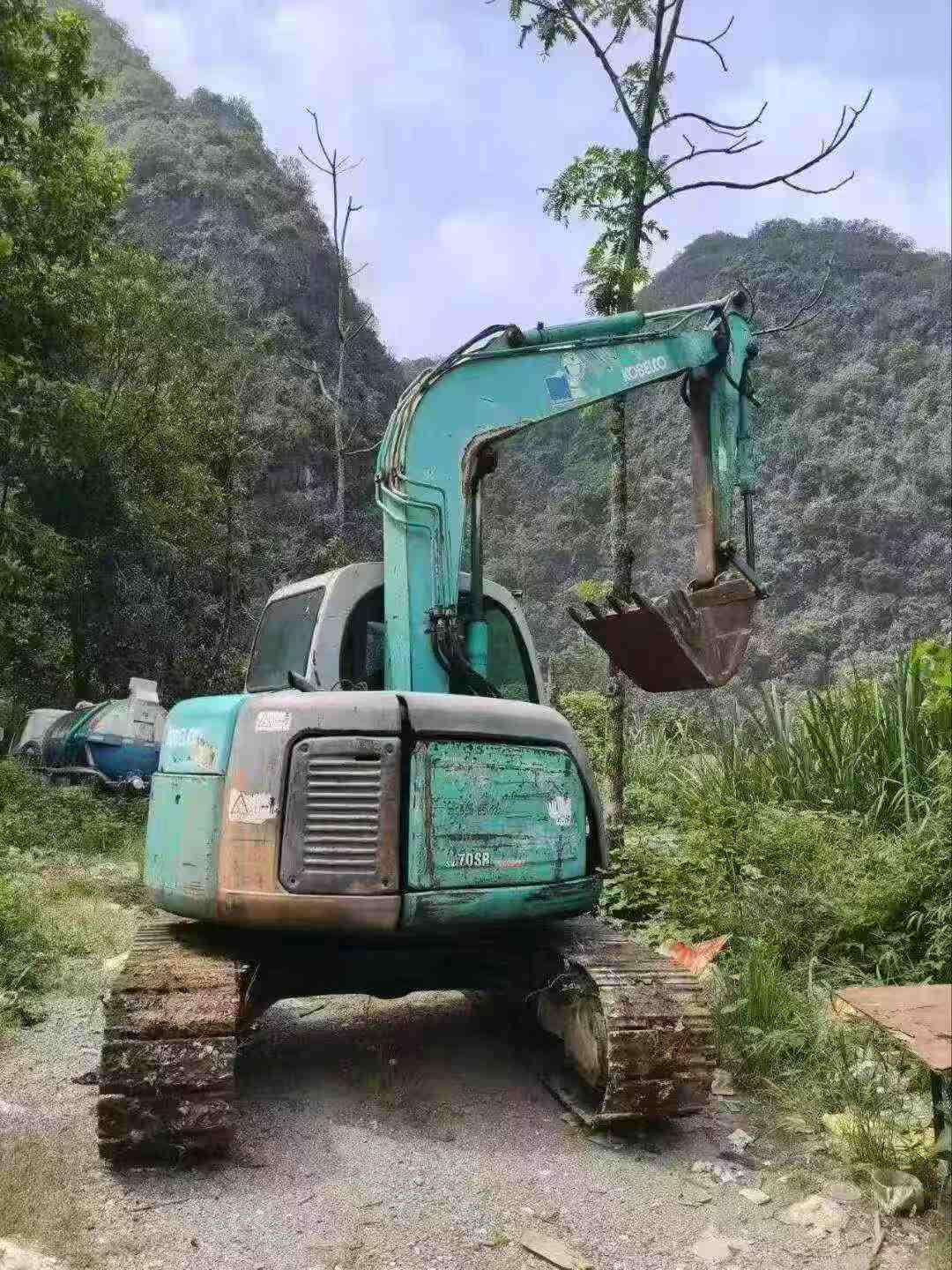 Buy Kobelco SK70 Used Excavator / 1