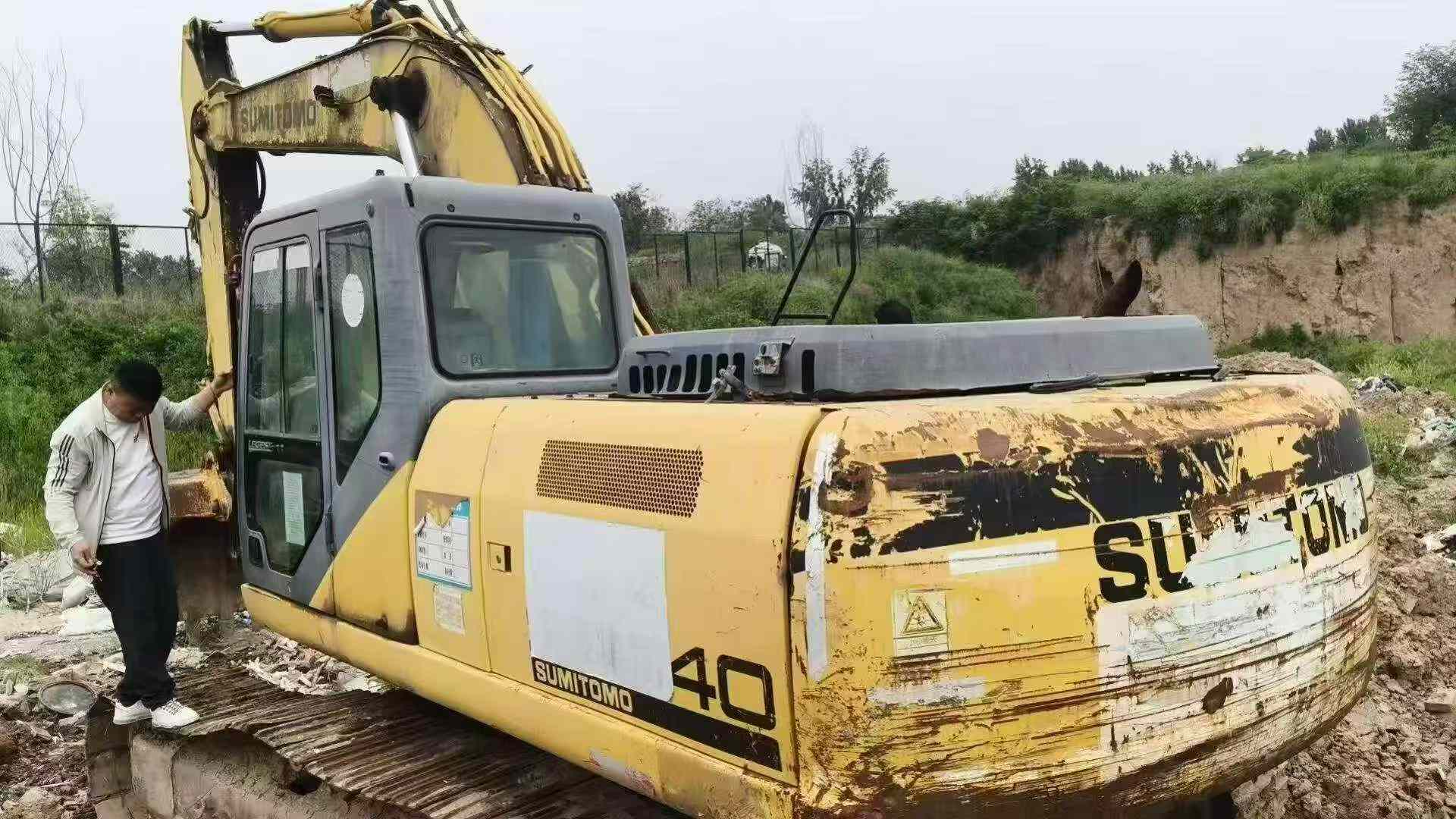 Buy Sumitomo SH240-3 Used Excavator / 1