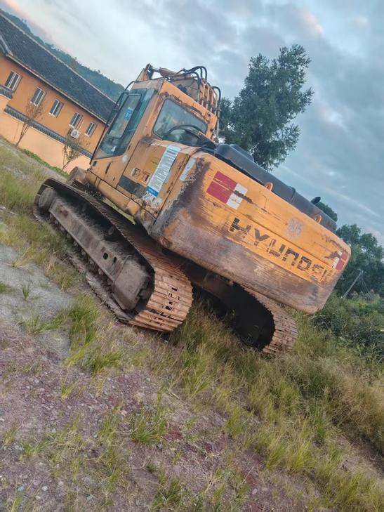 Buy Hyundai R225-7 Used Excavator / 1
