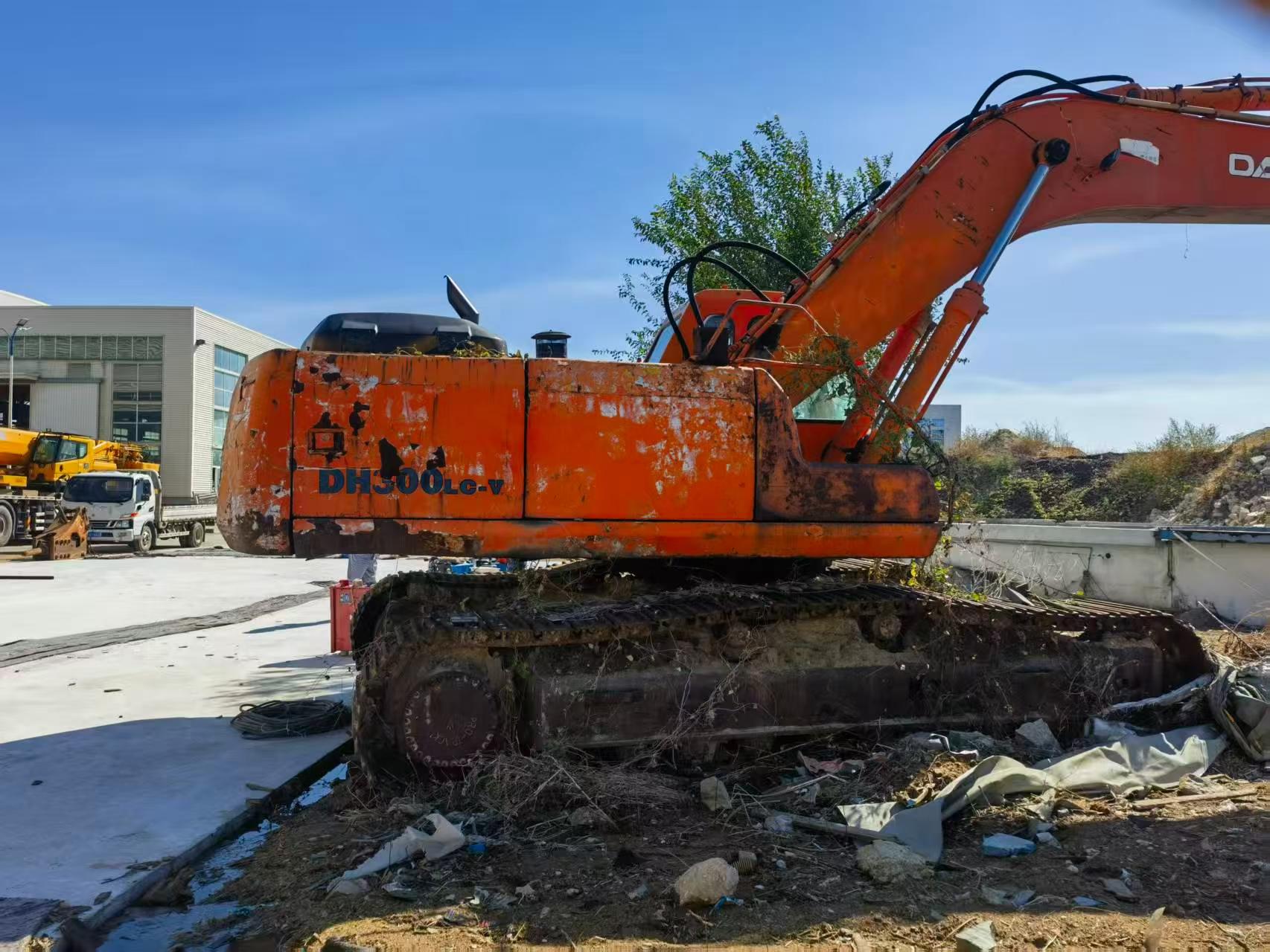Buy Doosan S300 Used Excavator / 3