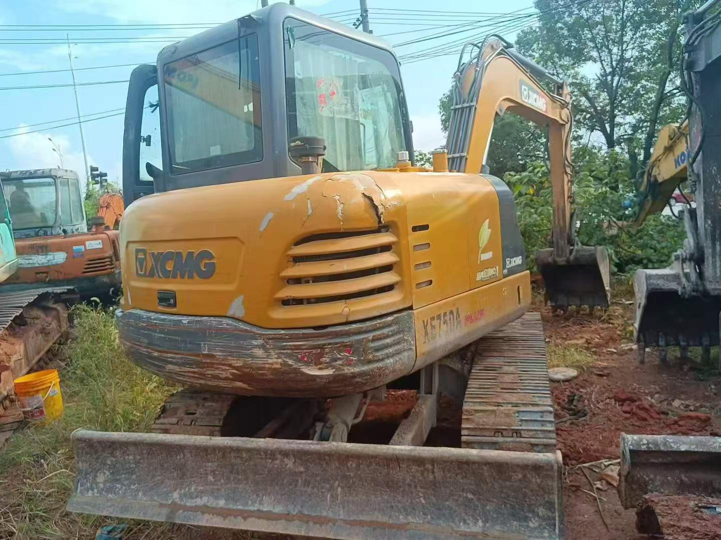 Buy XCMG XE60 Used Excavator / 2 Buy XCMG XE60 Used Excavator / 2