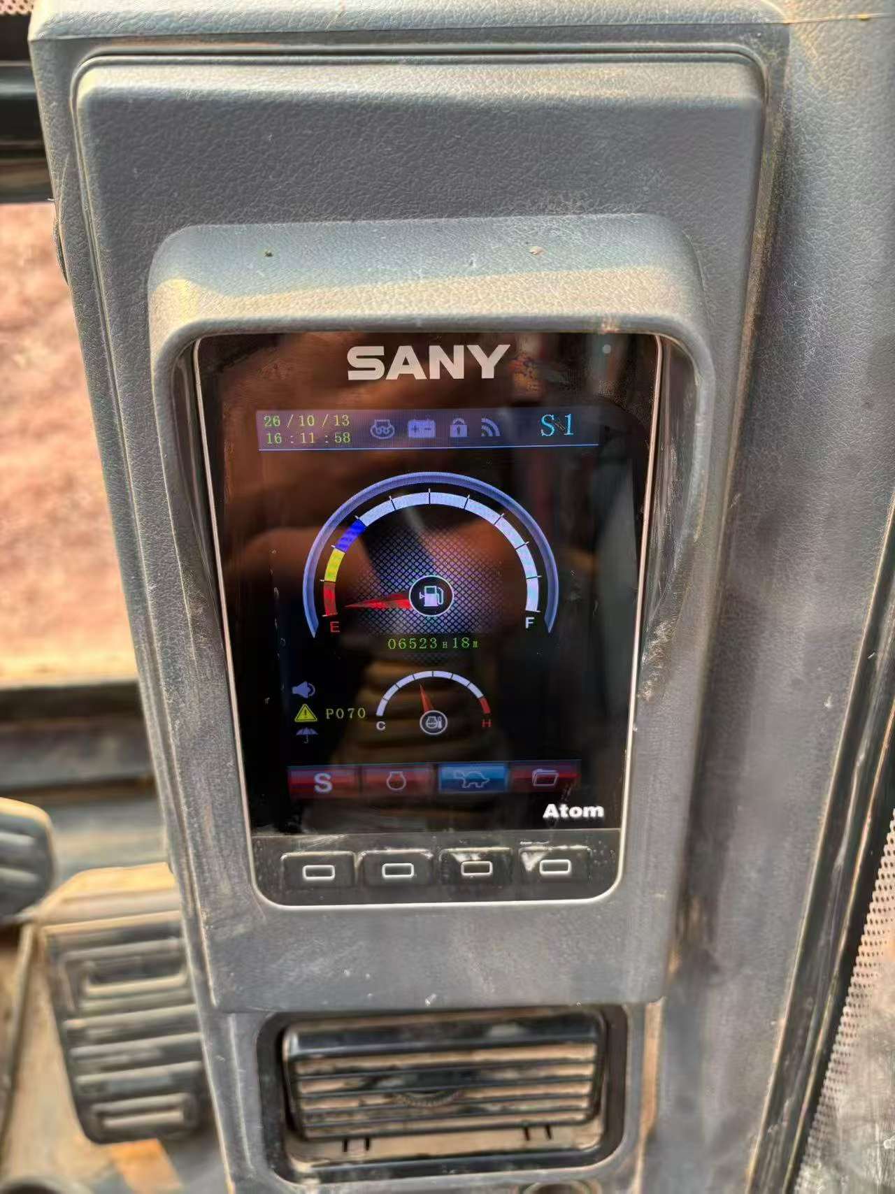 Buy Sany SY75 Used Excavator / 3 Buy Sany SY75 Used Excavator / 3