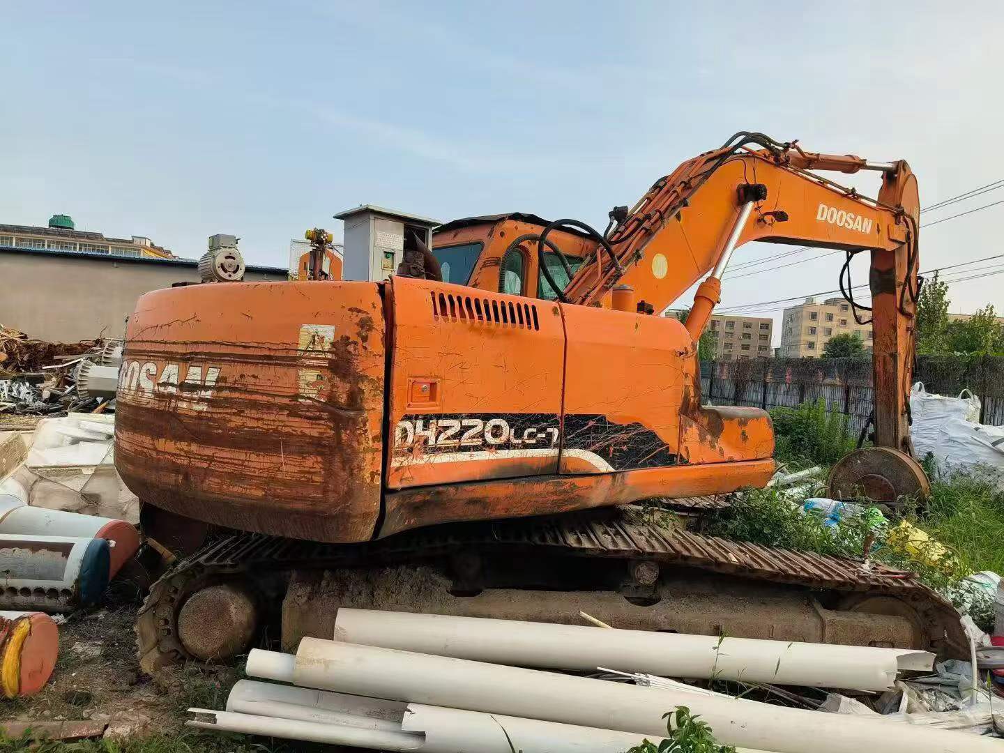 شراء حفارة Doosan DH220-7 مستعملة / 5