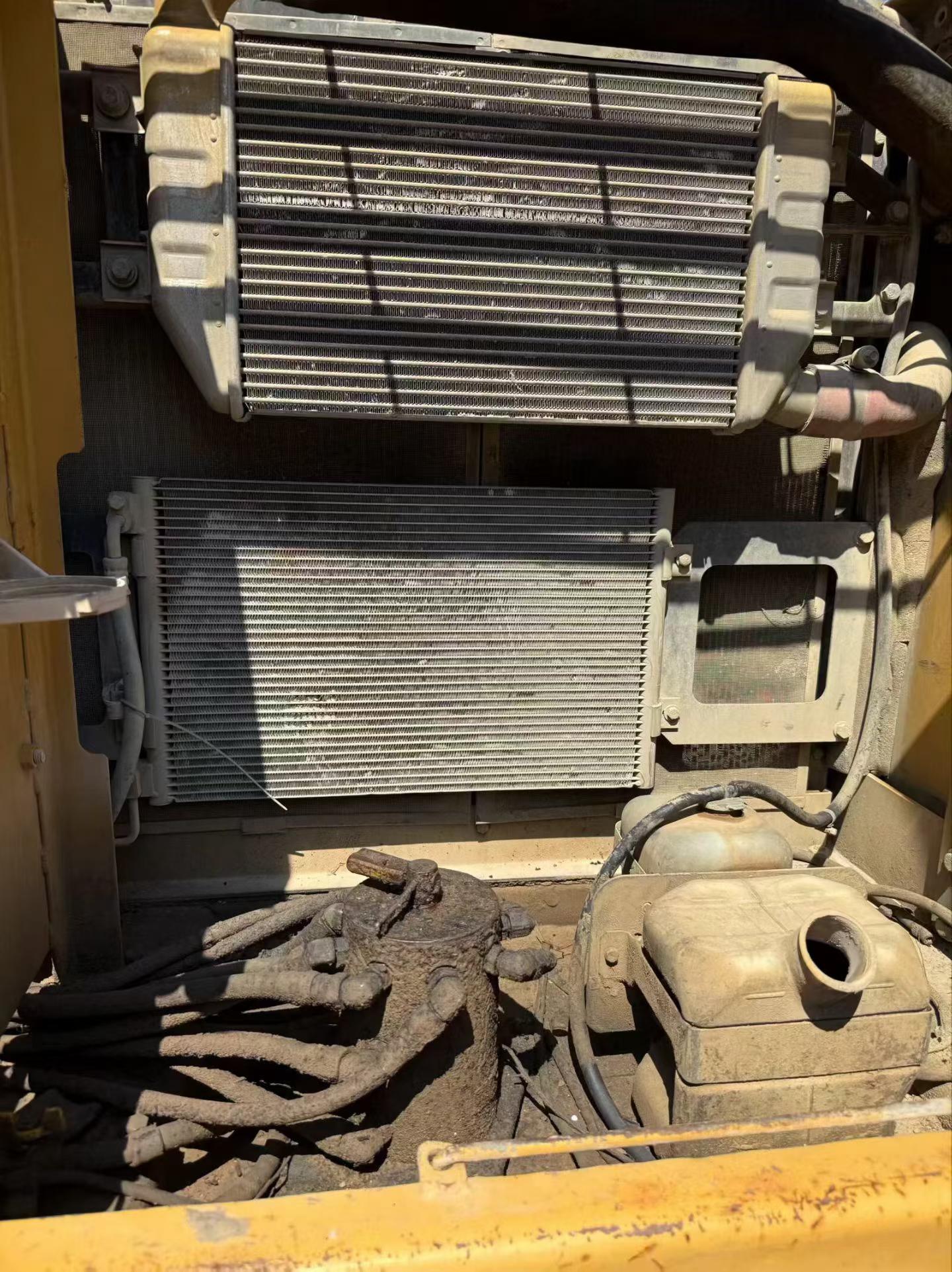 Buy Caterpillar 320C Used Excavator / 8