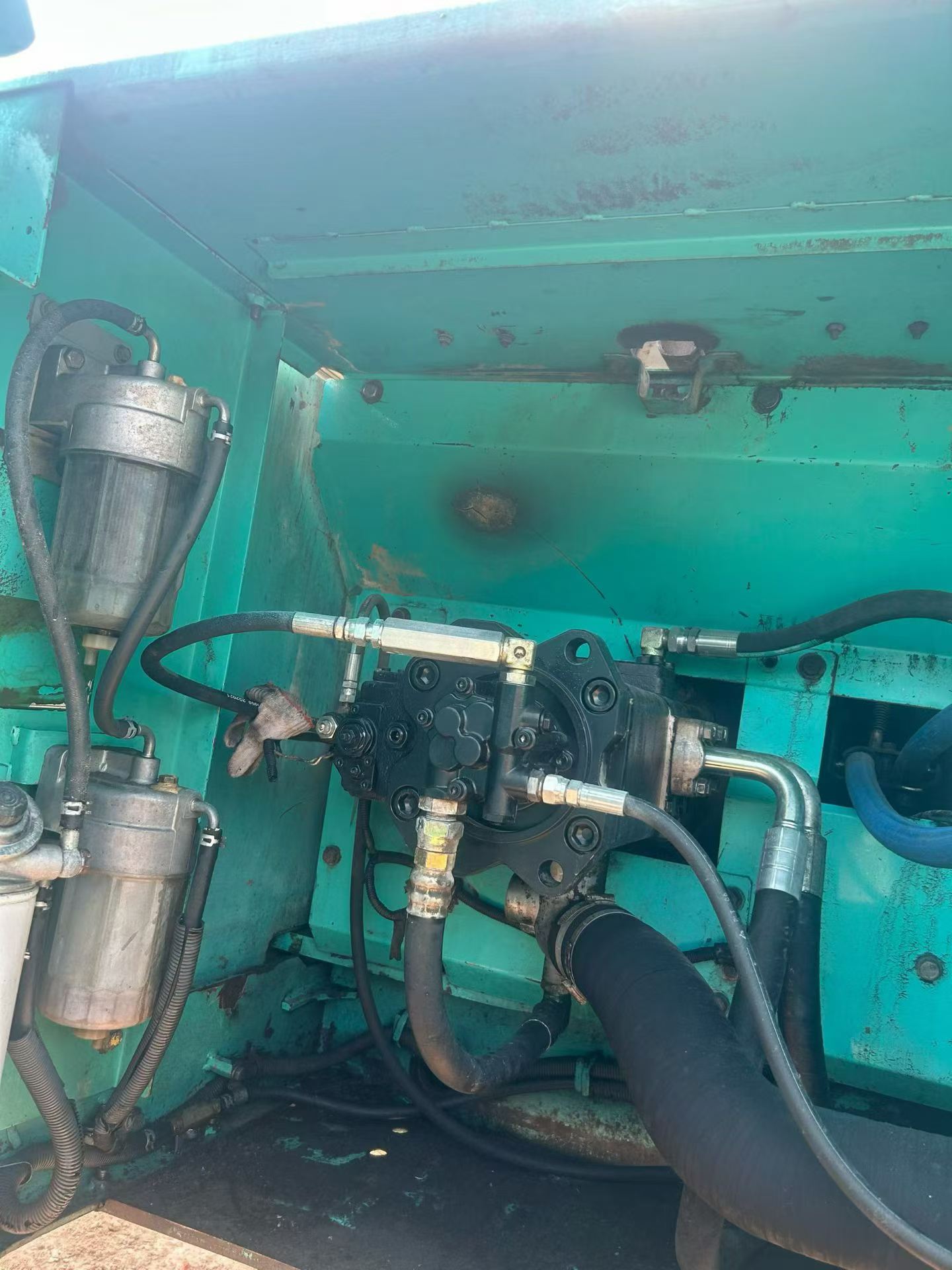 Buy Kobelco SK260 Used Excavator / 2 Buy Kobelco SK260 Used Excavator / 2