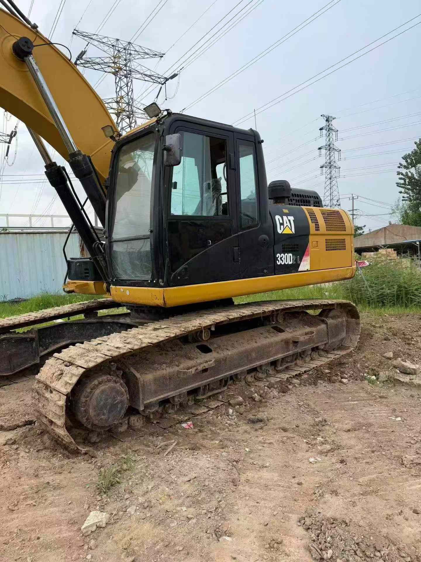 Buy Caterpillar 326DL Used Excavator / 1