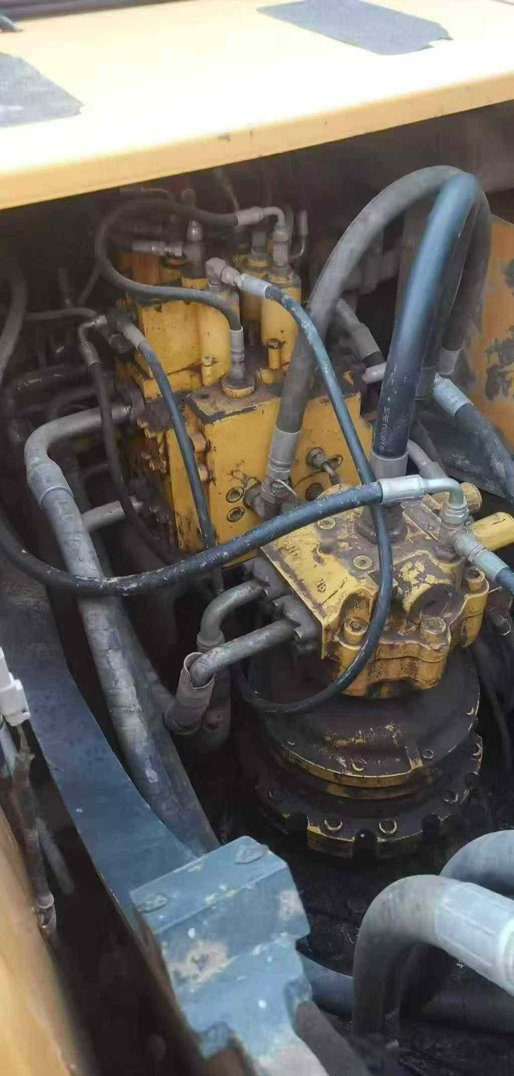 Buy Hyundai R215VS Used Excavator / 5 Buy Hyundai R215VS Used Excavator / 5