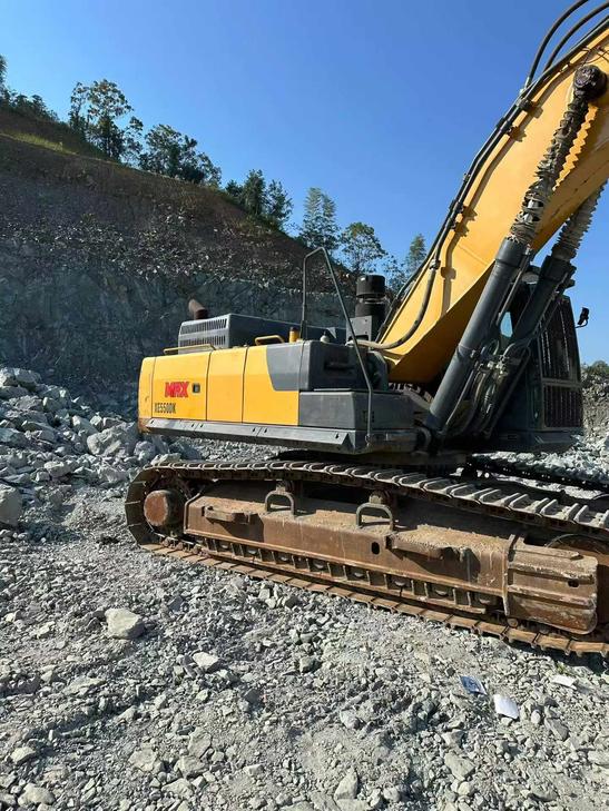 Buy XCMG XE550DK Used Excavator / 1