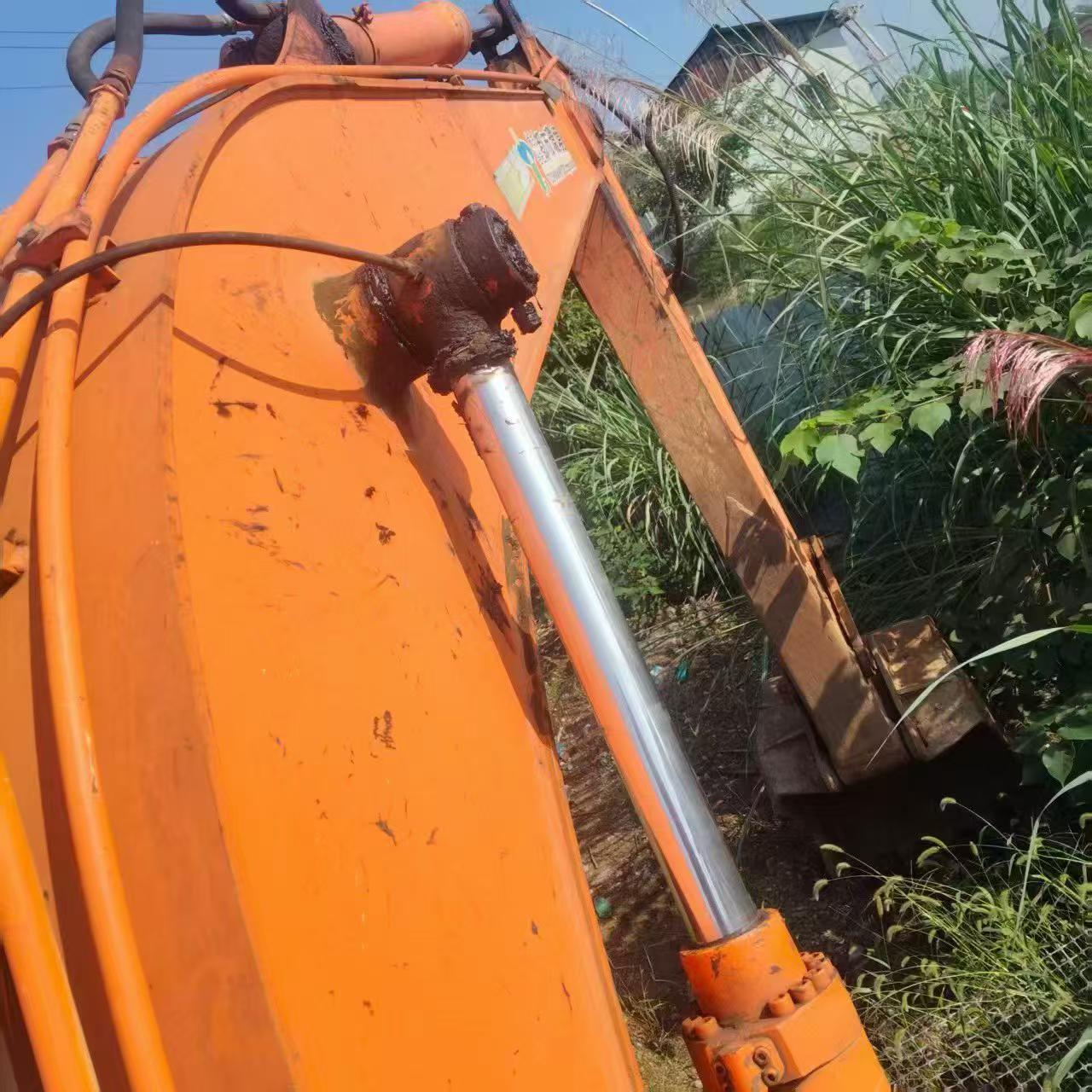 Buy Hitachi EX120 Used Excavator / 3 Buy Hitachi EX120 Used Excavator / 3