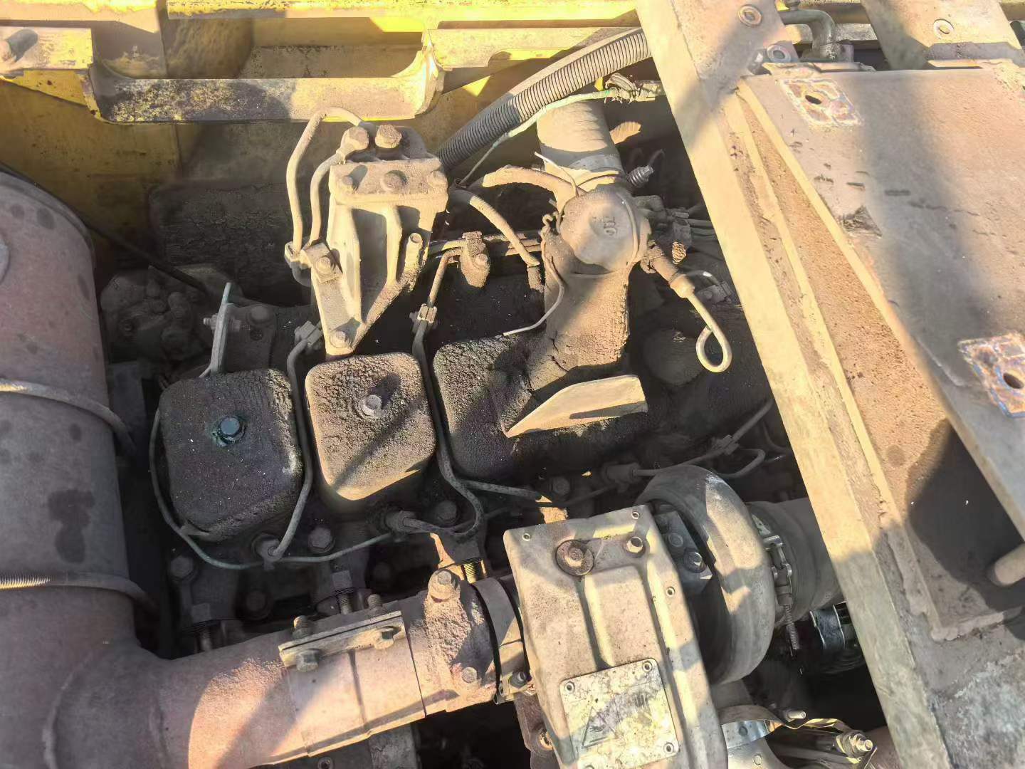 Buy Komatsu PC200-7 Used Excavator / 8 Buy Komatsu PC200-7 Used Excavator / 8