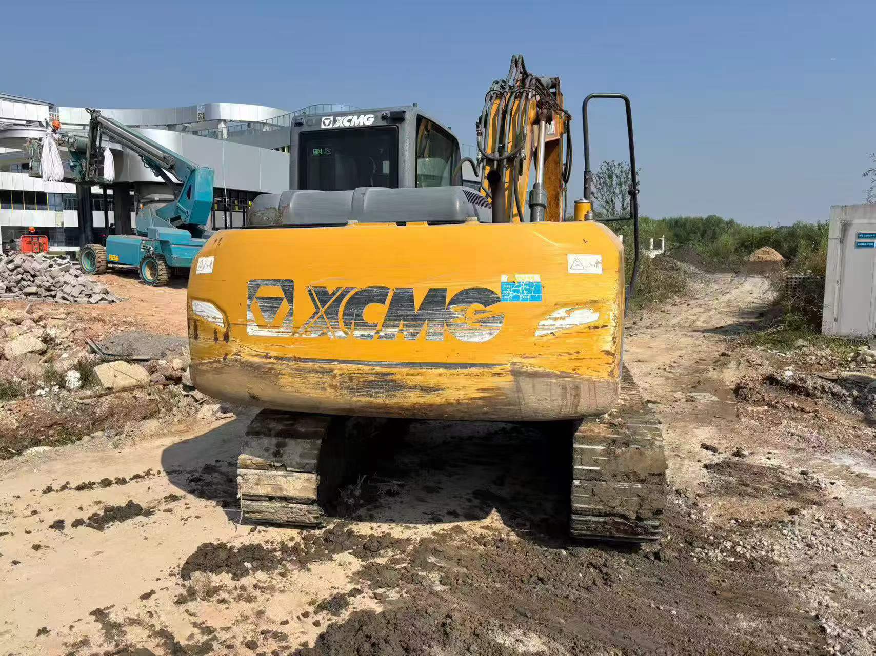 Buy XCMG XE135B Used Excavator / 7 Buy XCMG XE135B Used Excavator / 7