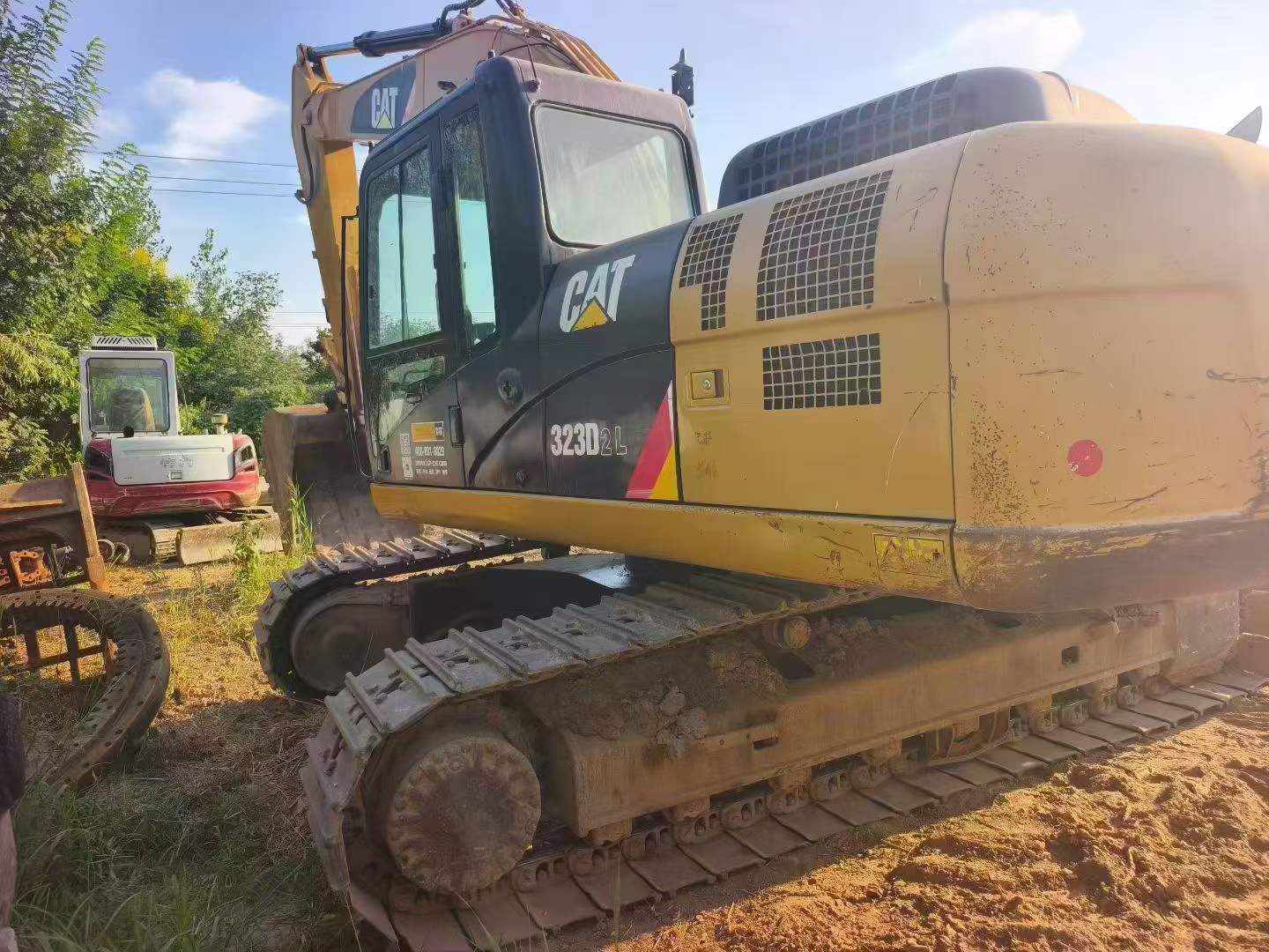 Buy Caterpillar 323 Used Excavator / 3 Buy Caterpillar 323 Used Excavator / 3