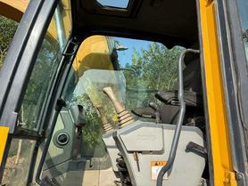شراء حفارة XCMG XE135D مستعملة / 7 شراء حفارة XCMG XE135D مستعملة / 7