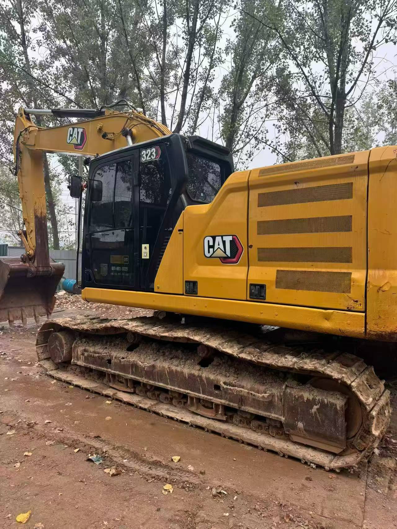 Buy Caterpillar 323 Used Excavator / 1