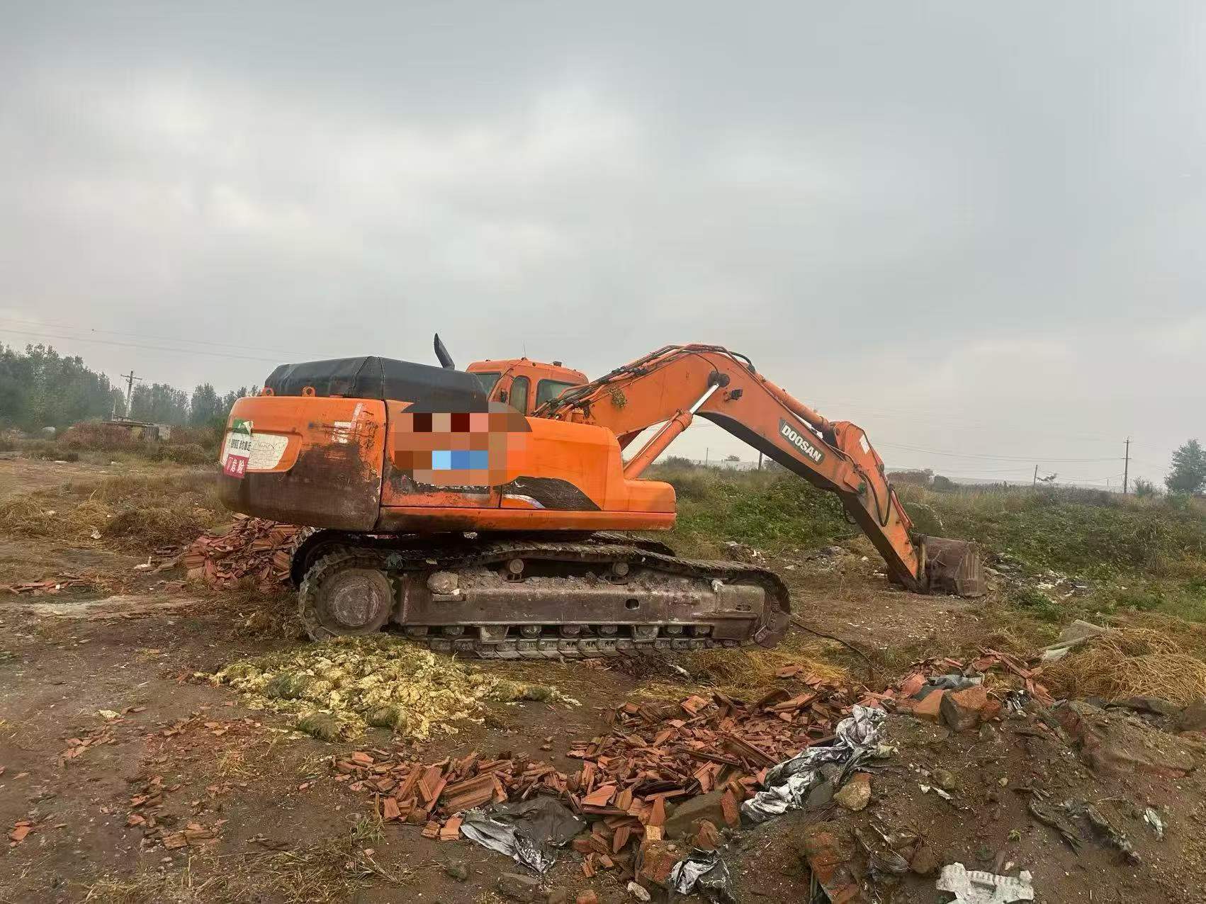 Buy Doosan DH300-7 Used Excavator / 1